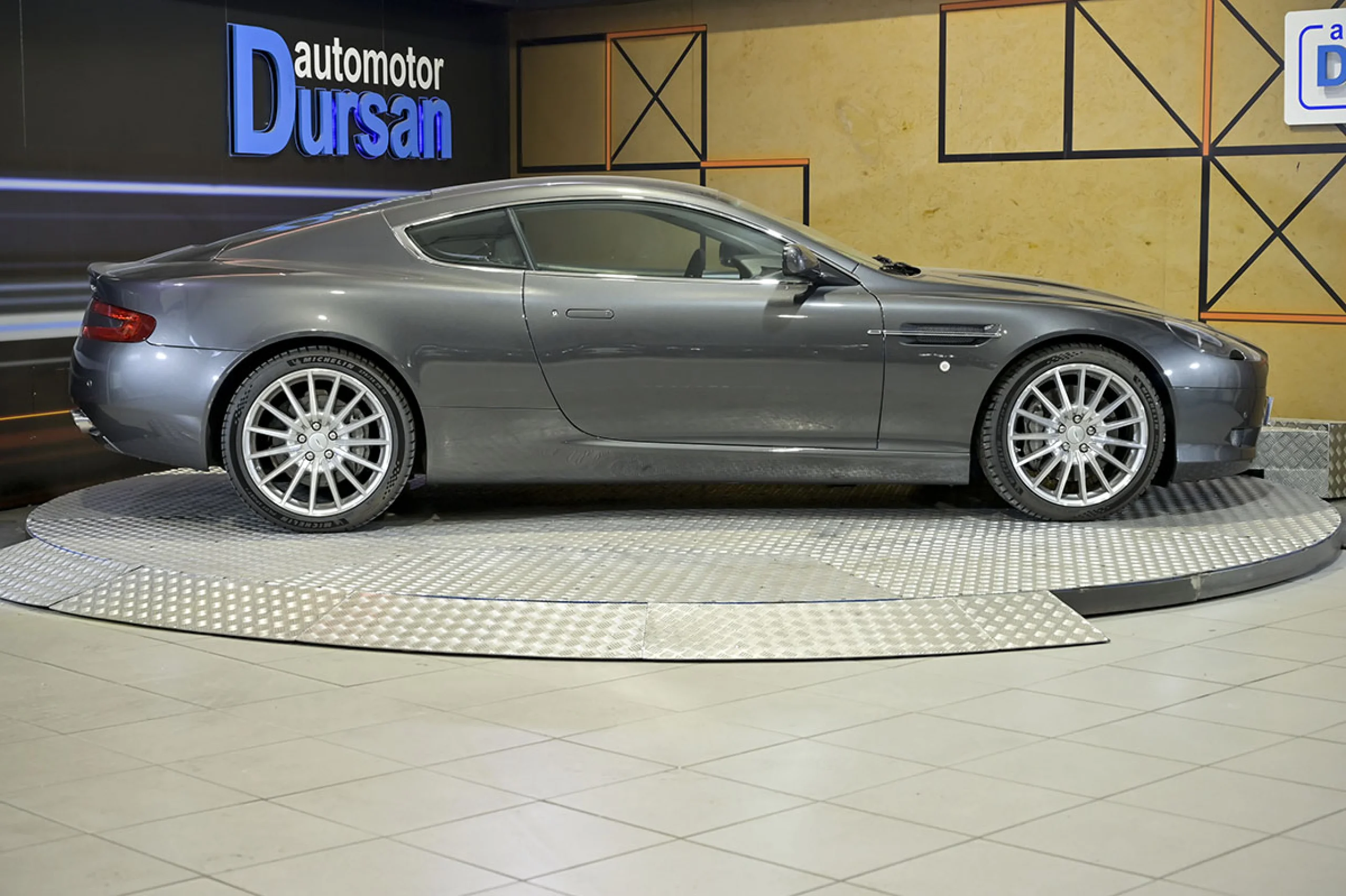 Aston Martin DB9 5.9 Coupe Touchtronic - Foto 19