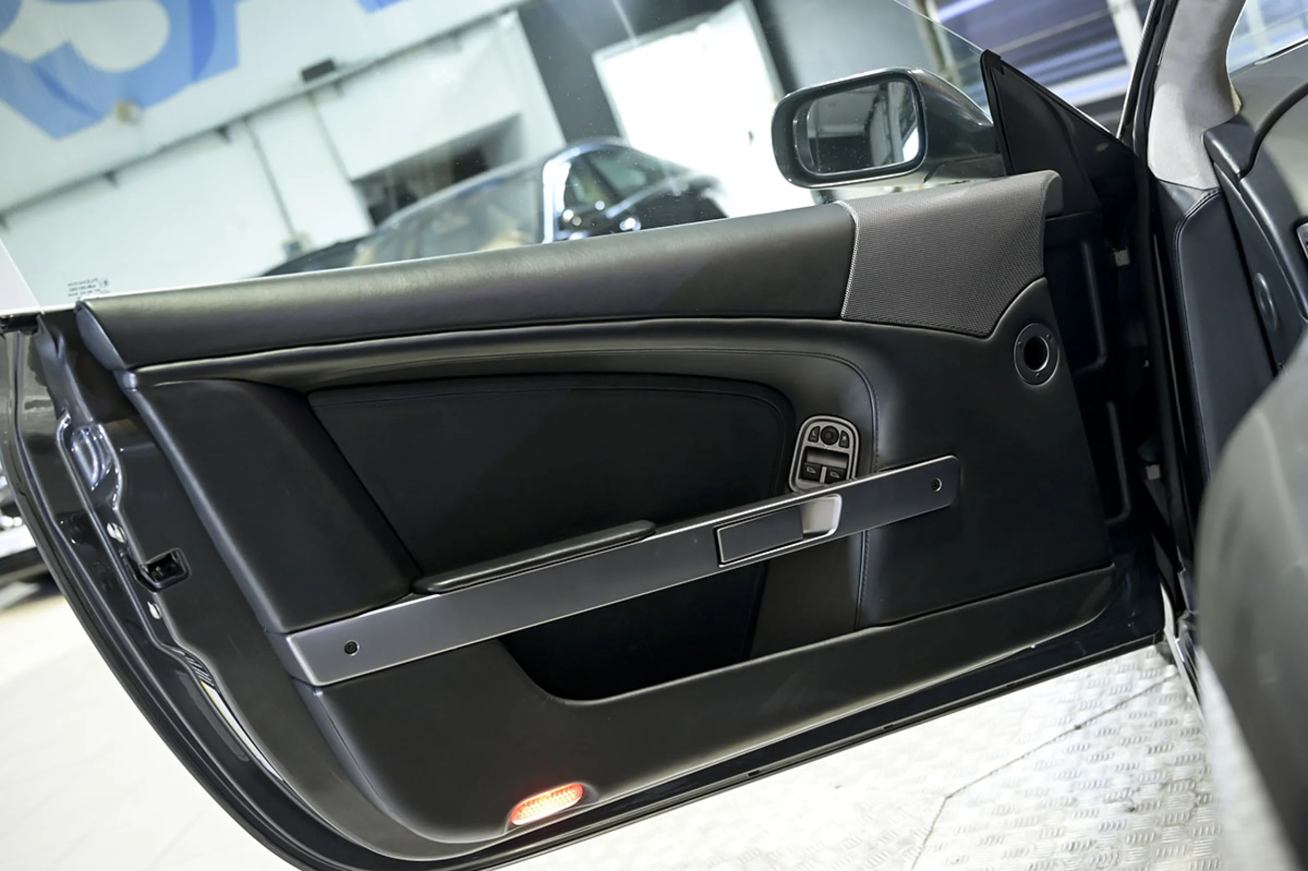 Aston Martin DB9 5.9 Coupe Touchtronic - Foto 23