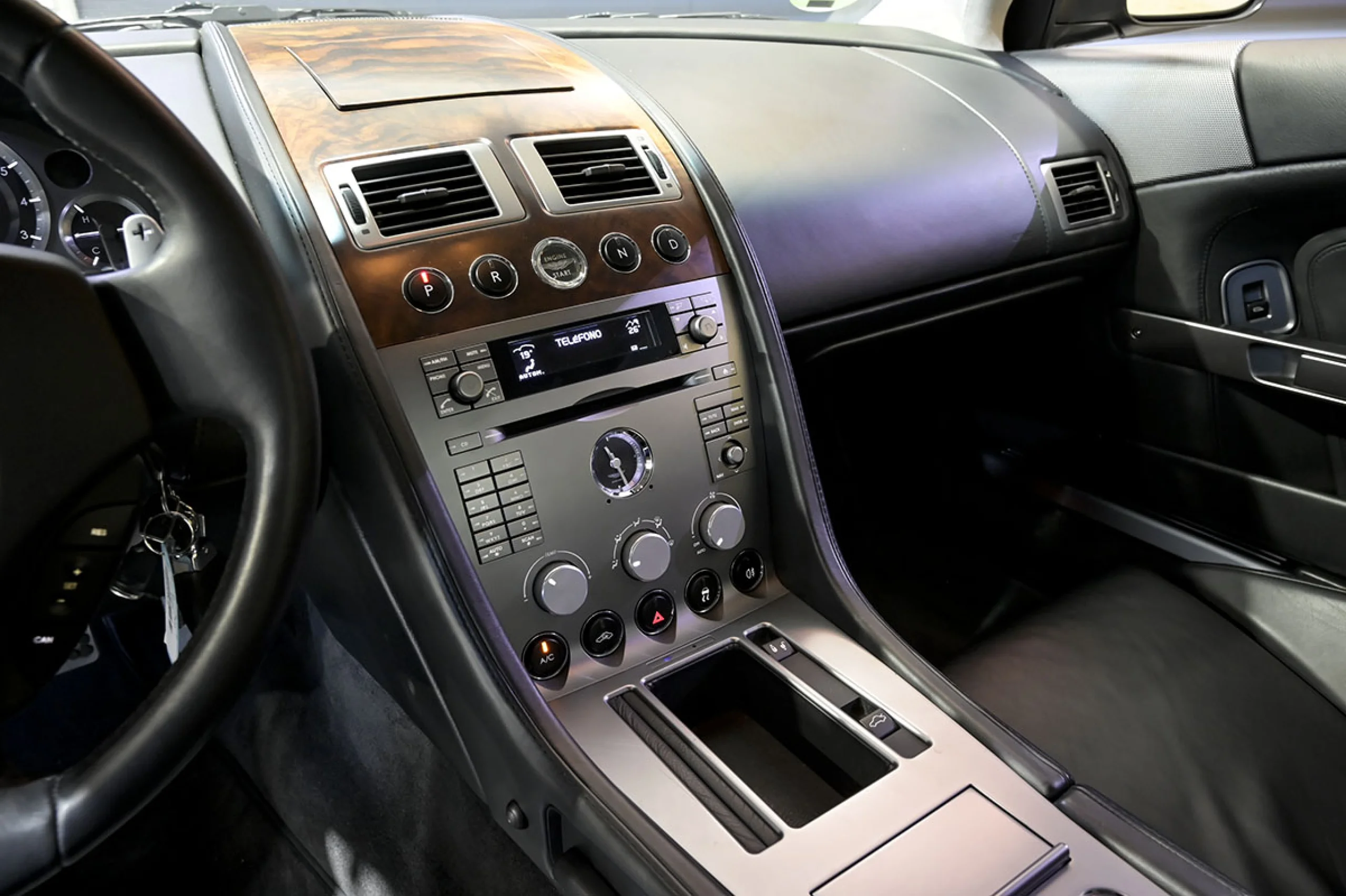 Aston Martin DB9 5.9 Coupe Touchtronic - Foto 31