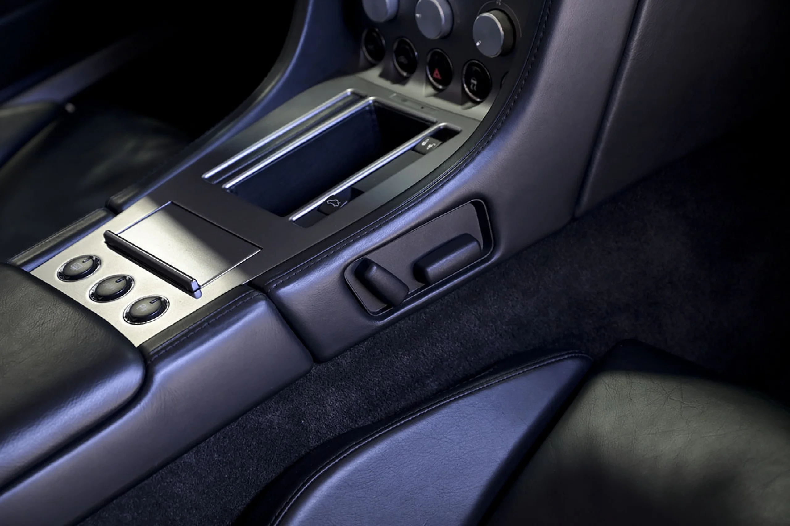 Aston Martin DB9 5.9 Coupe Touchtronic - Foto 37