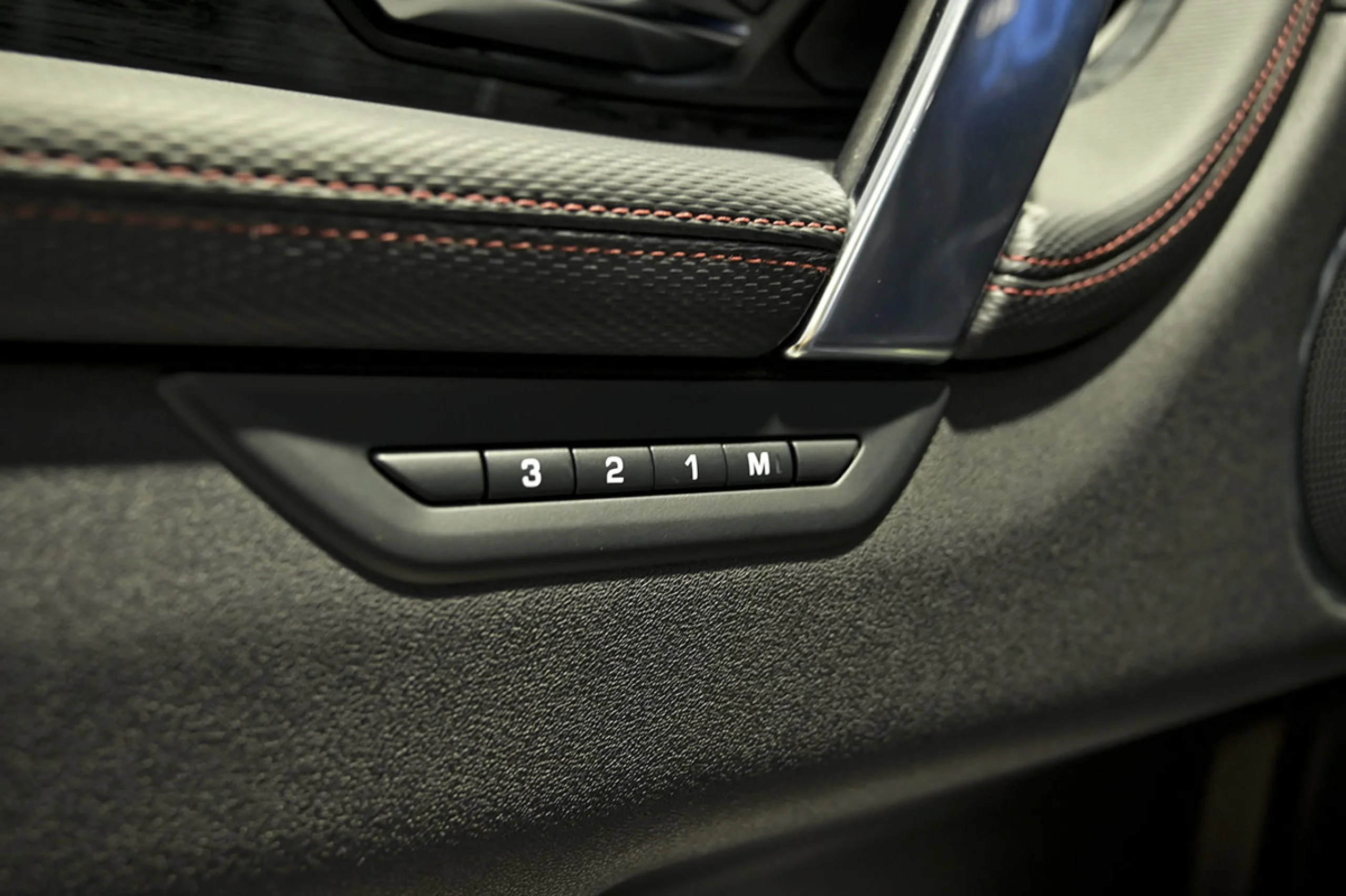 Land Rover Discovery Sport 1.5 I3 PHEV 309PS AWD Auto RDynamic SE - Foto 26