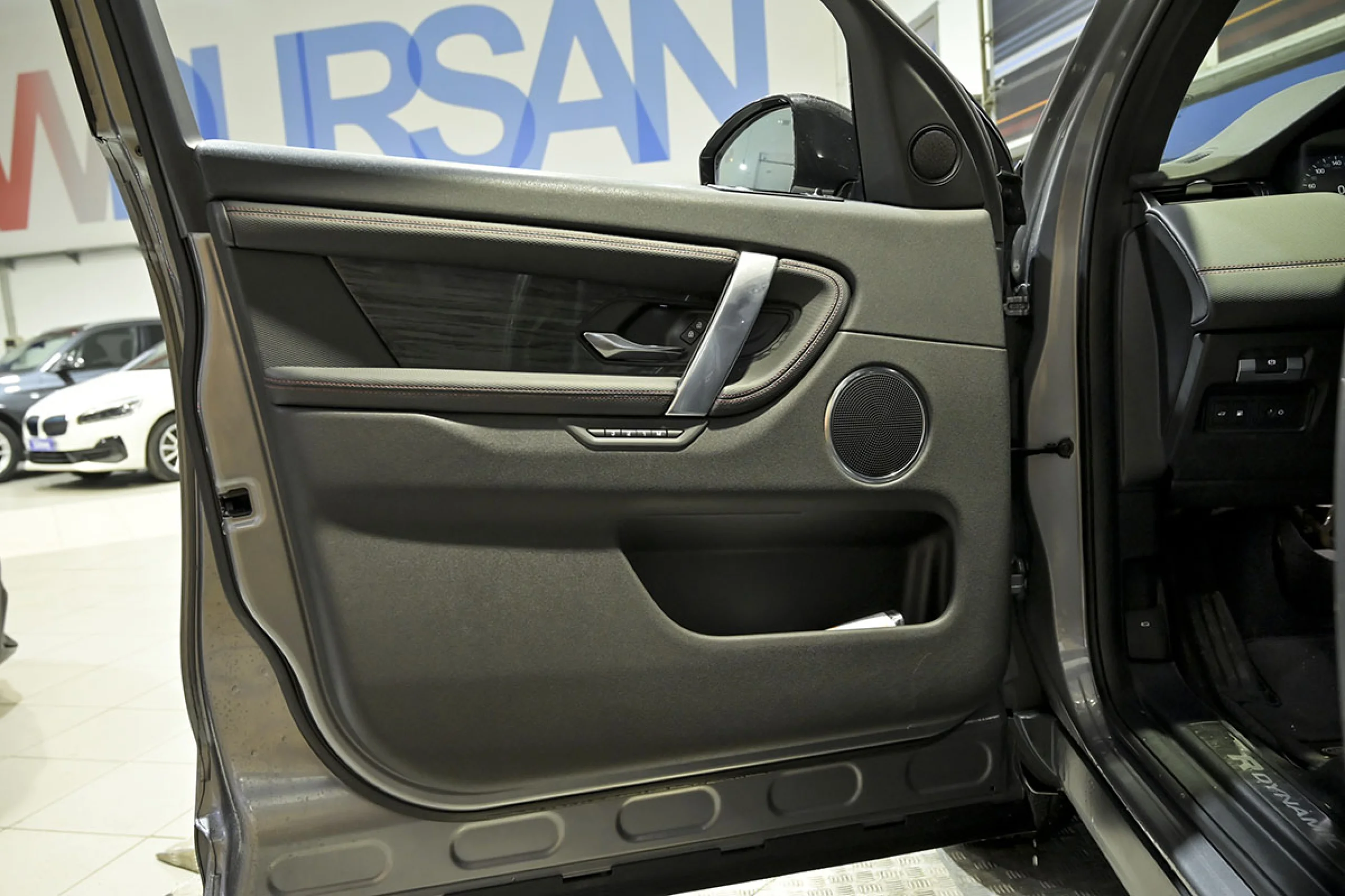 Land Rover Discovery Sport 1.5 I3 PHEV 309PS AWD Auto RDynamic SE - Foto 29