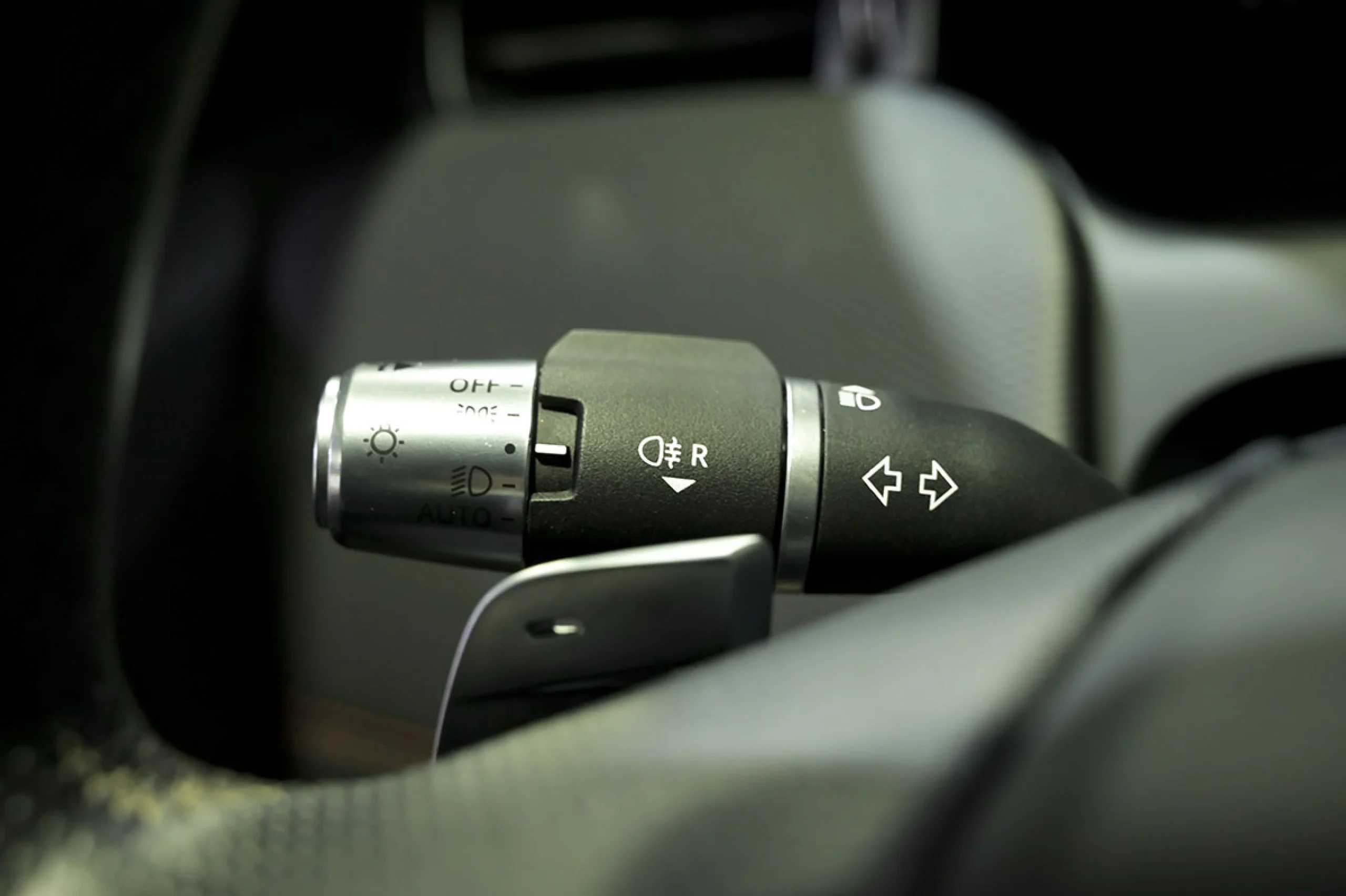 Land Rover Discovery Sport 1.5 I3 PHEV 309PS AWD Auto RDynamic SE - Foto 31