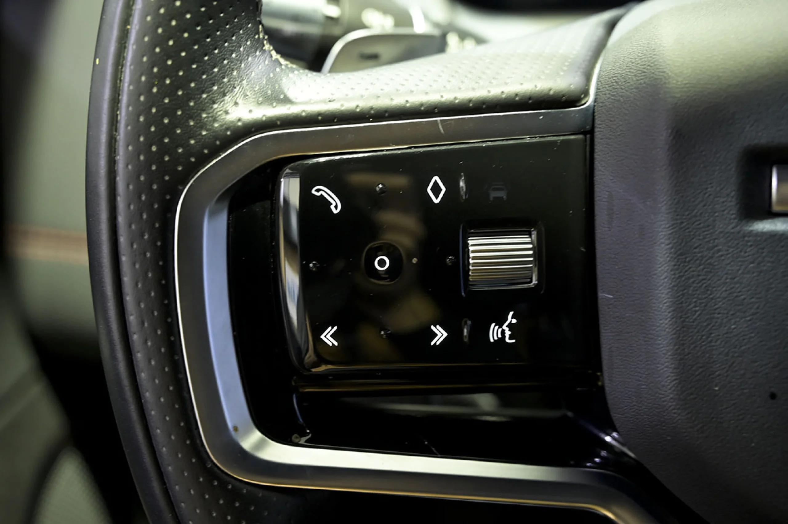 Land Rover Discovery Sport 1.5 I3 PHEV 309PS AWD Auto RDynamic SE - Foto 33