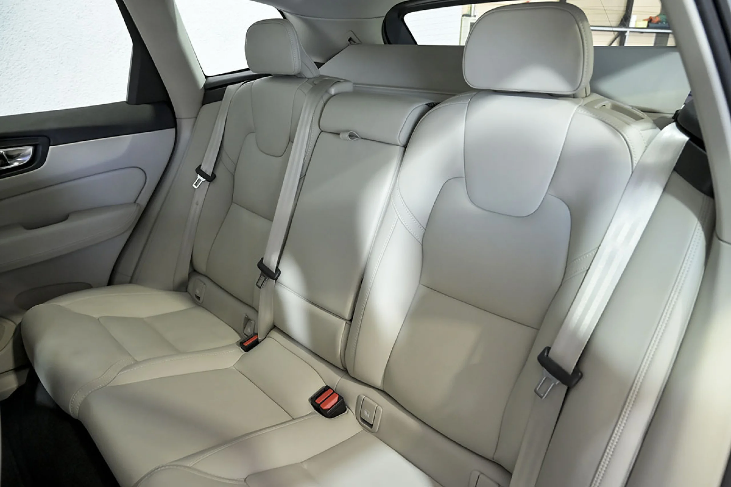 Volvo XC 60 XC60 2.0 T6 AWD Recharge Plus Dark Auto - Foto 17