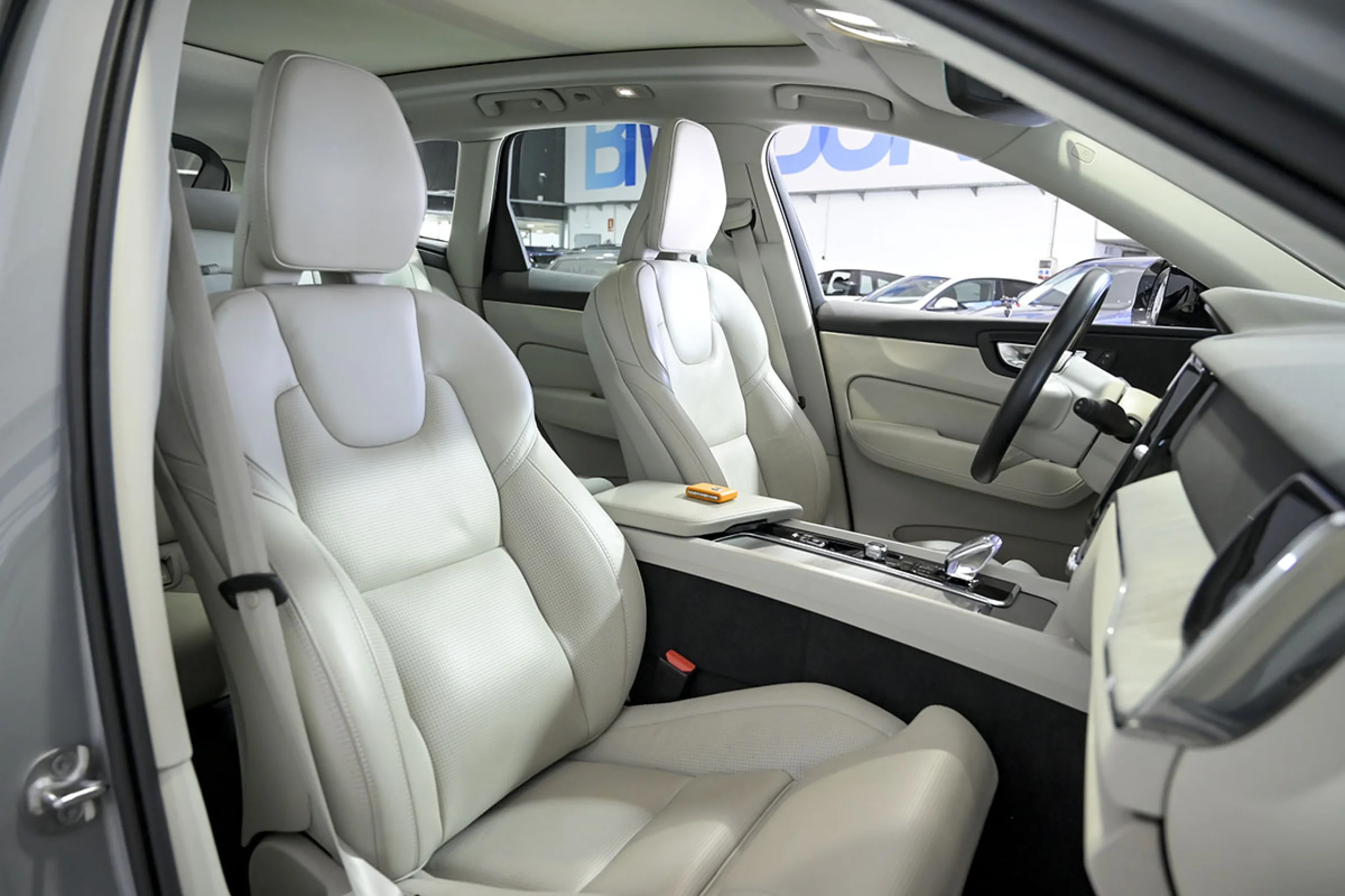 Volvo XC 60 XC60 2.0 T6 AWD Recharge Plus Dark Auto - Foto 48