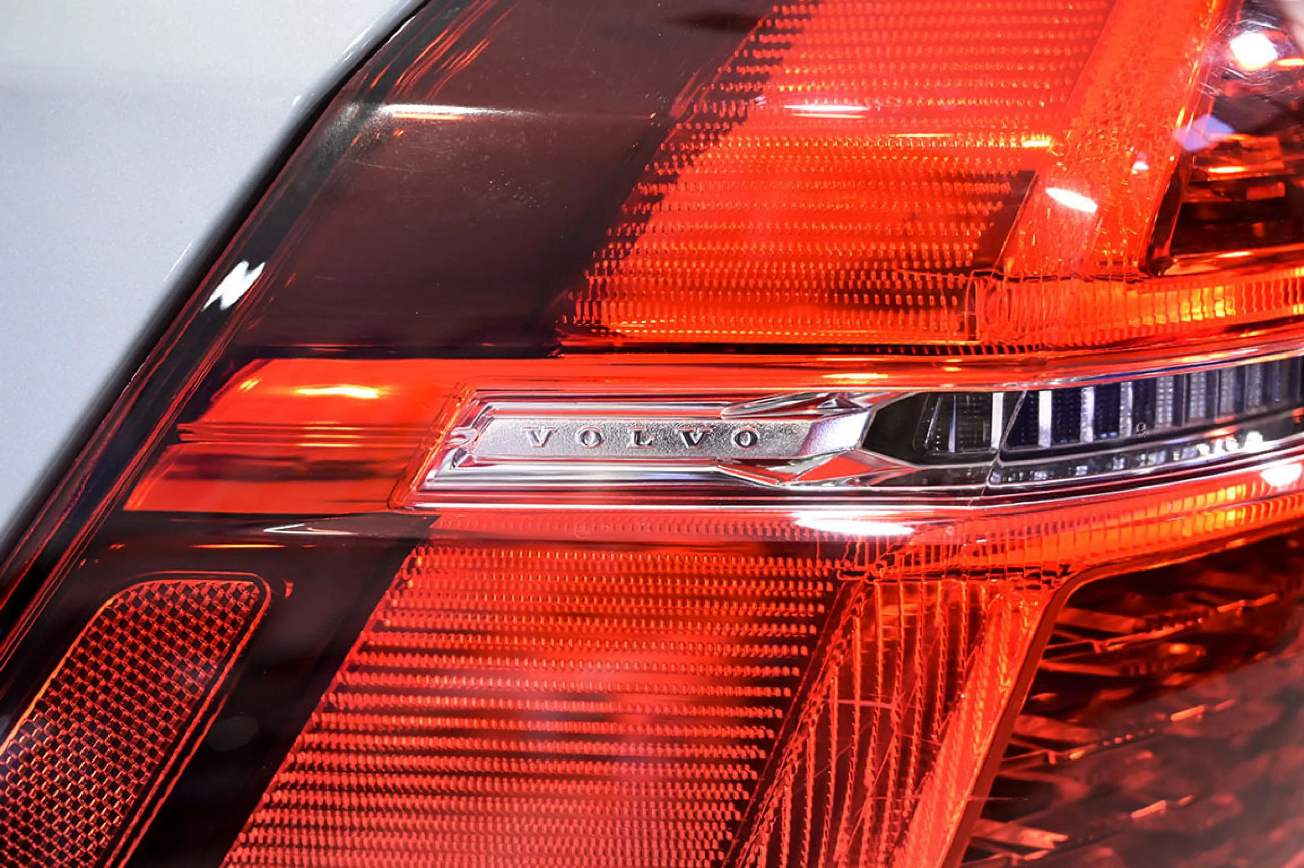Volvo XC 60 XC60 2.0 T6 AWD Recharge Plus Dark Auto - Foto 22
