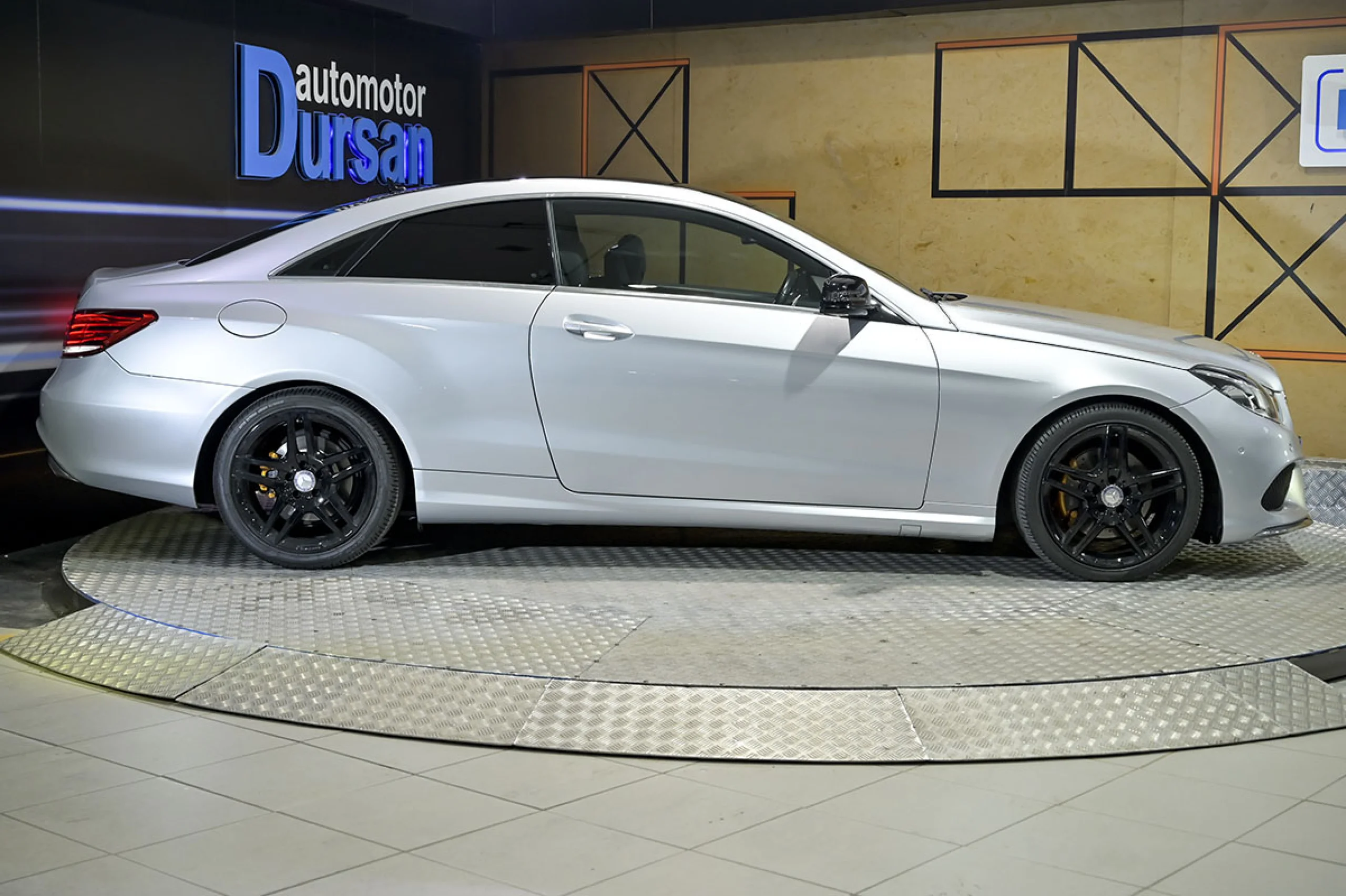 Mercedes-Benz E 220 Clase E Coupe E 220 CDI - Foto 18