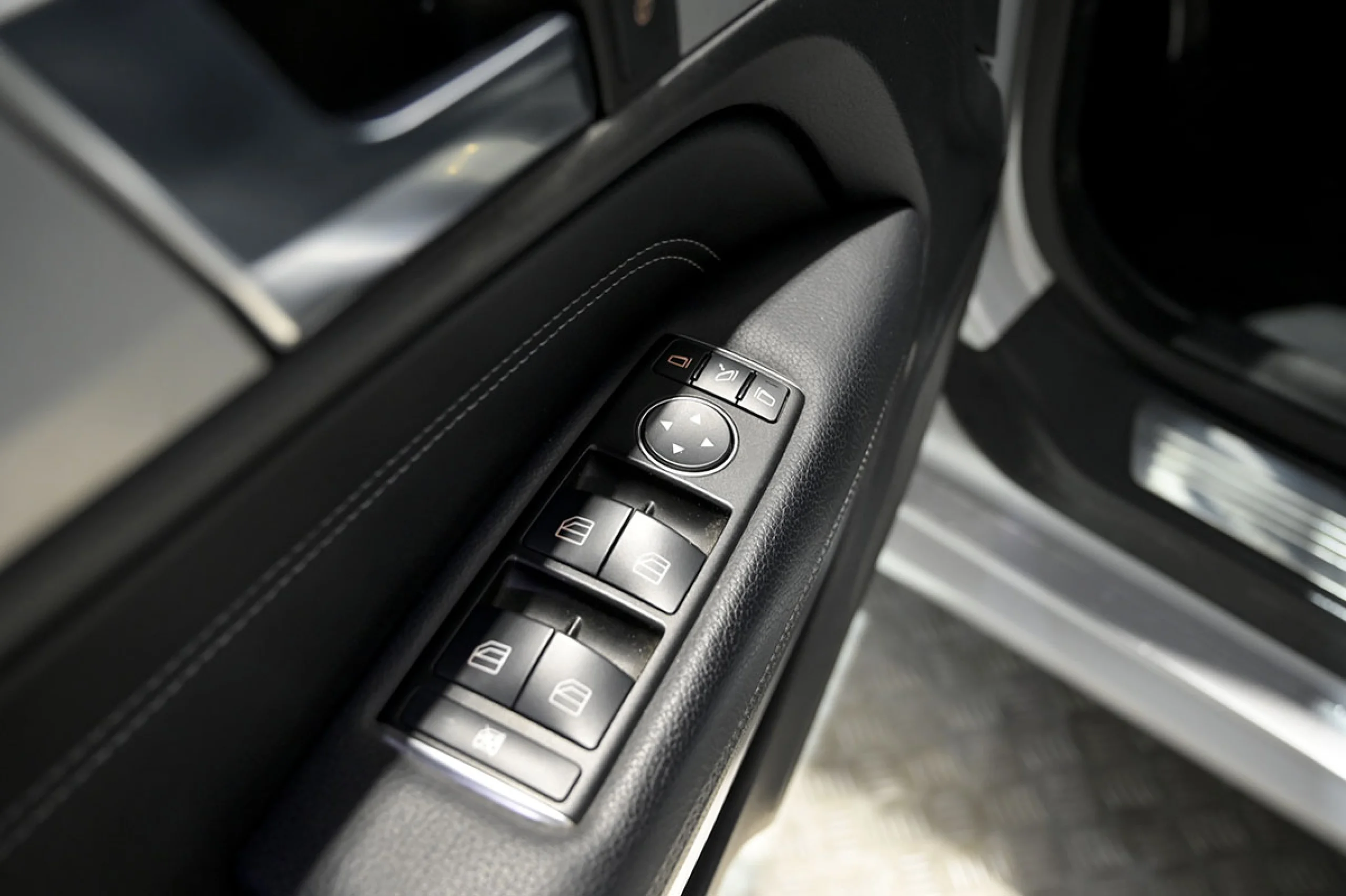 Mercedes-Benz E 220 Clase E Coupe E 220 CDI - Foto 21