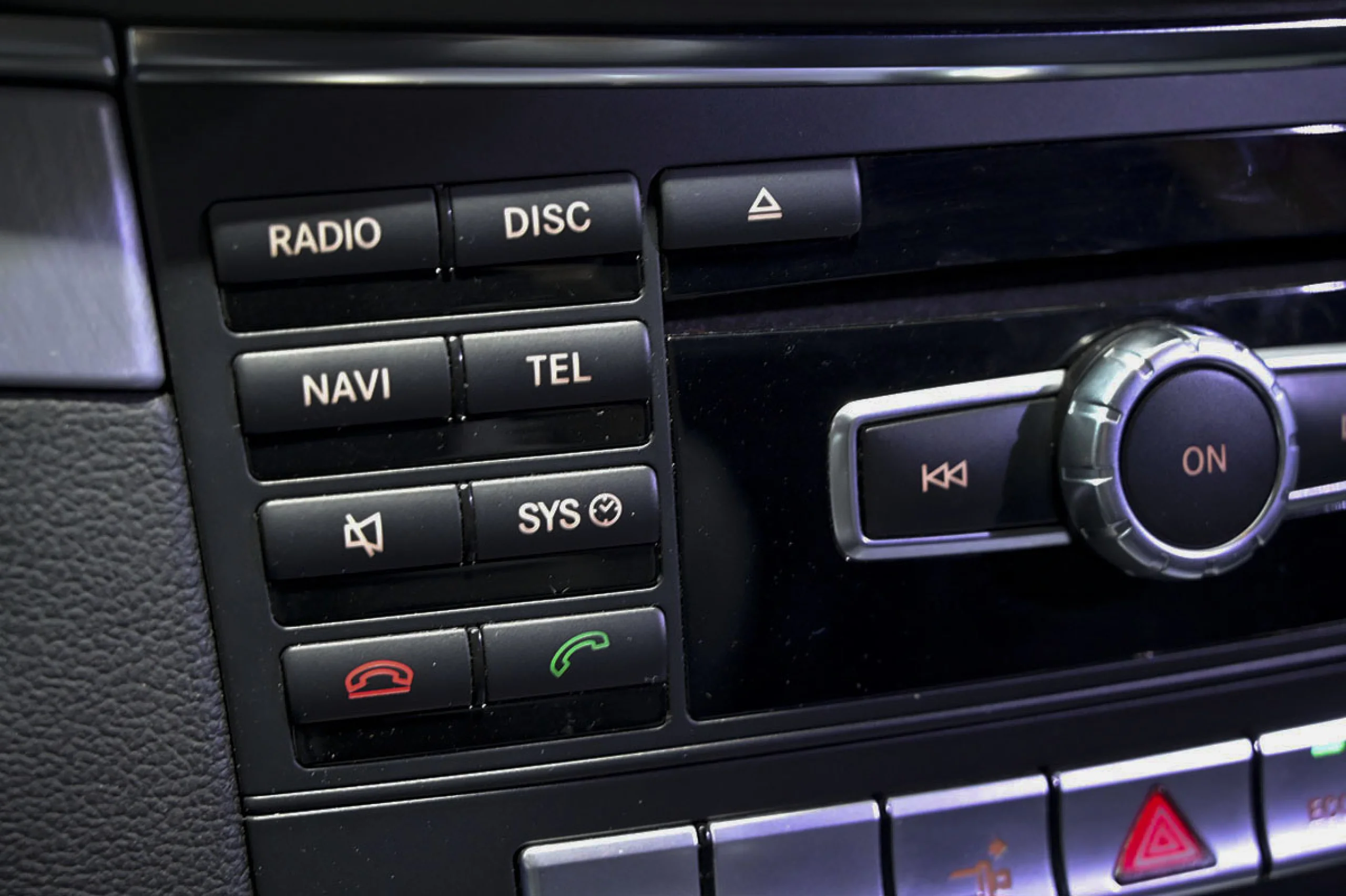 Mercedes-Benz E 220 Clase E Coupe E 220 CDI - Foto 35