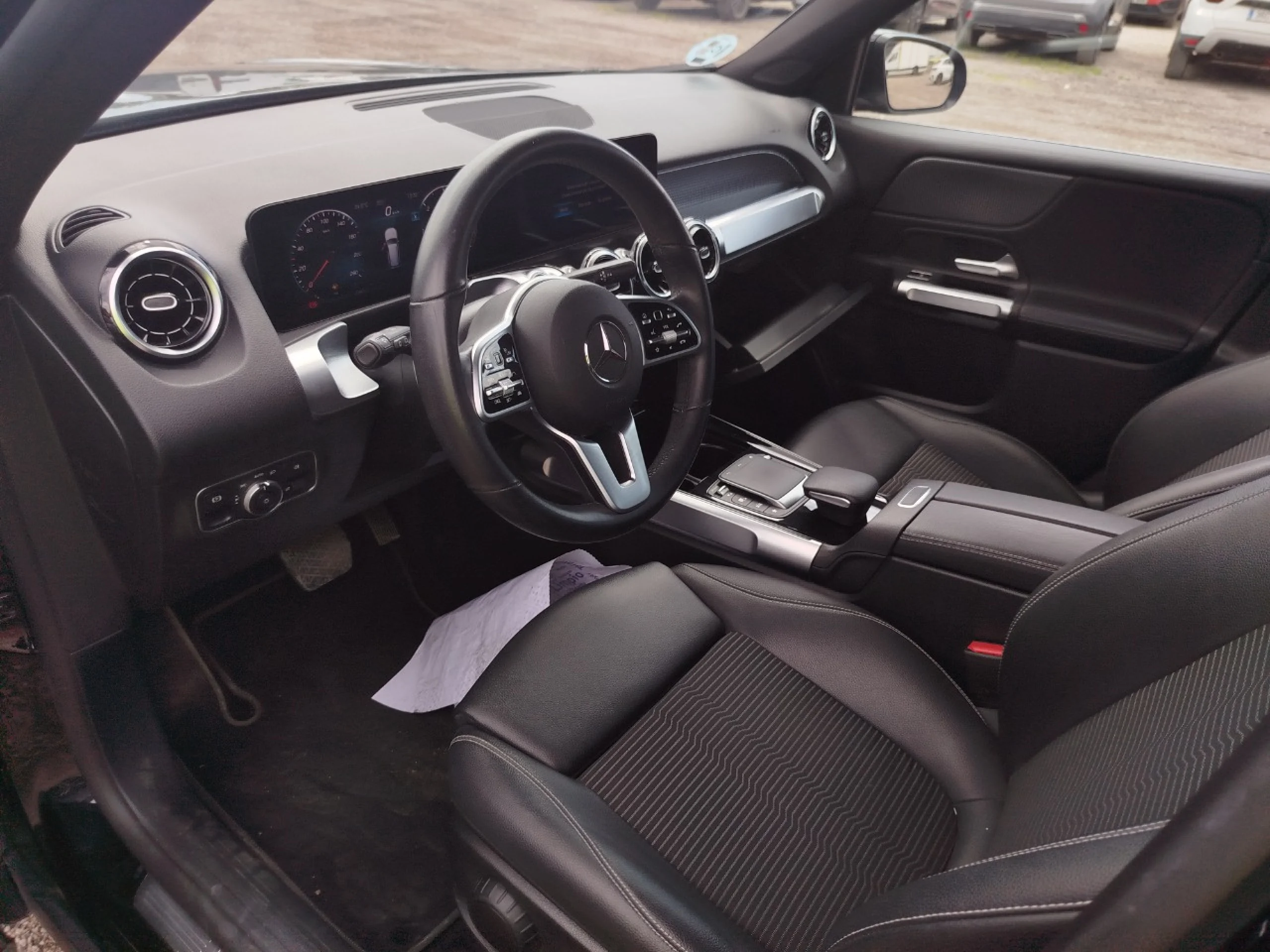 Mercedes-Benz GLB 200 MERCEDES GLB 2.0  200 D DCT 110KW (150CV) - Foto 7