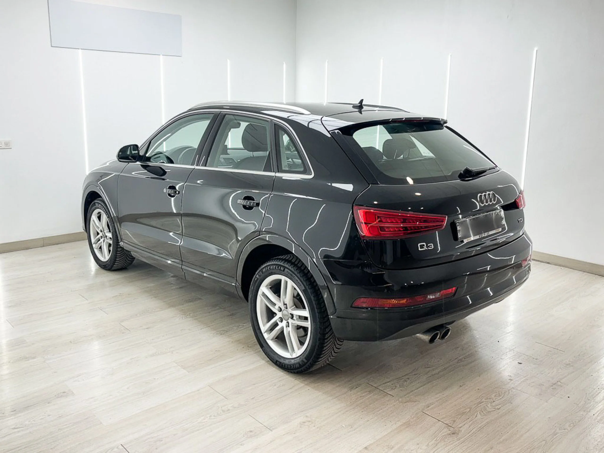Audi Q3 Attraction 2.0 TDI 110kW 150CV - Foto 4