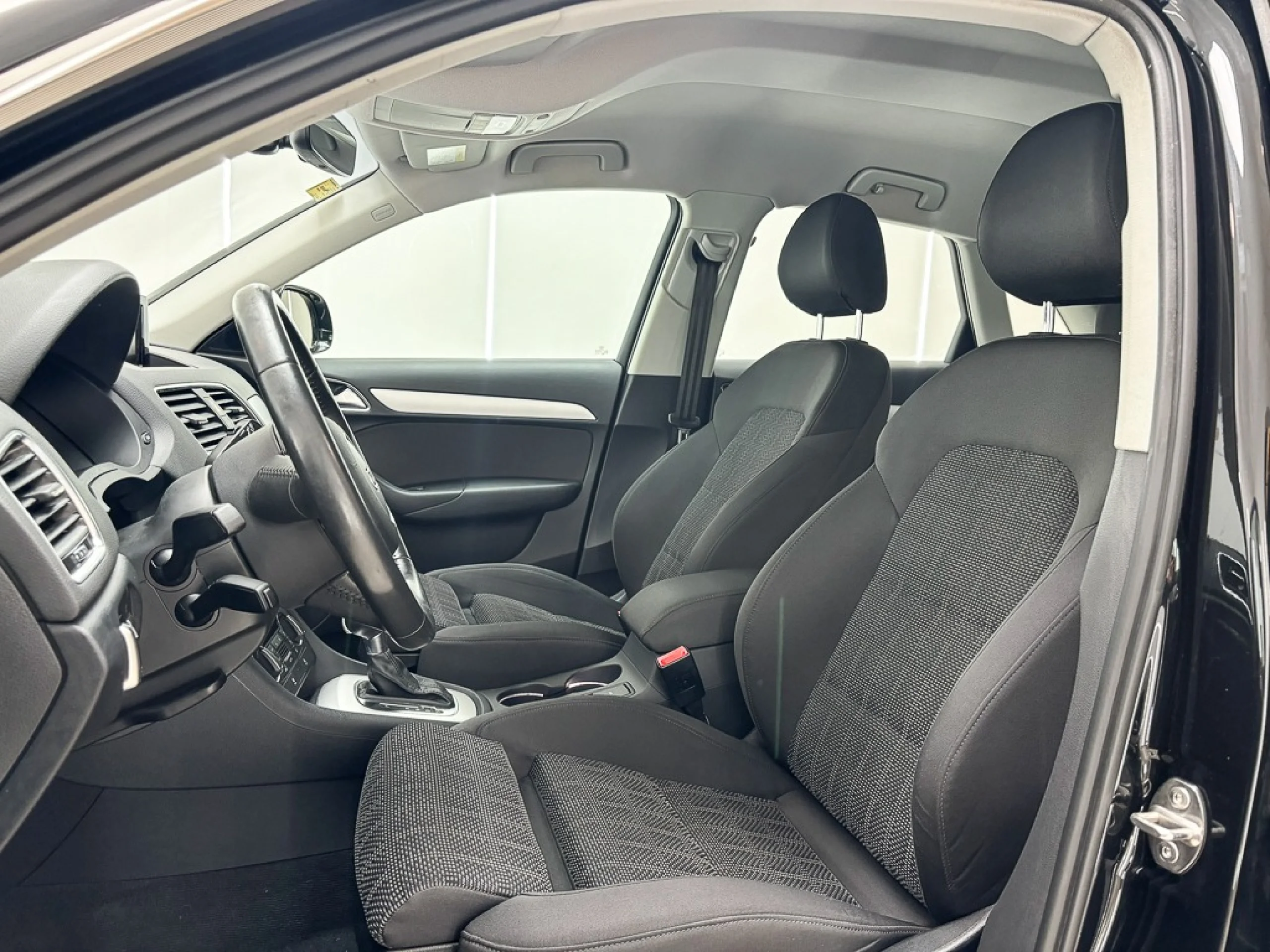 Audi Q3 Attraction 2.0 TDI 110kW 150CV - Foto 9