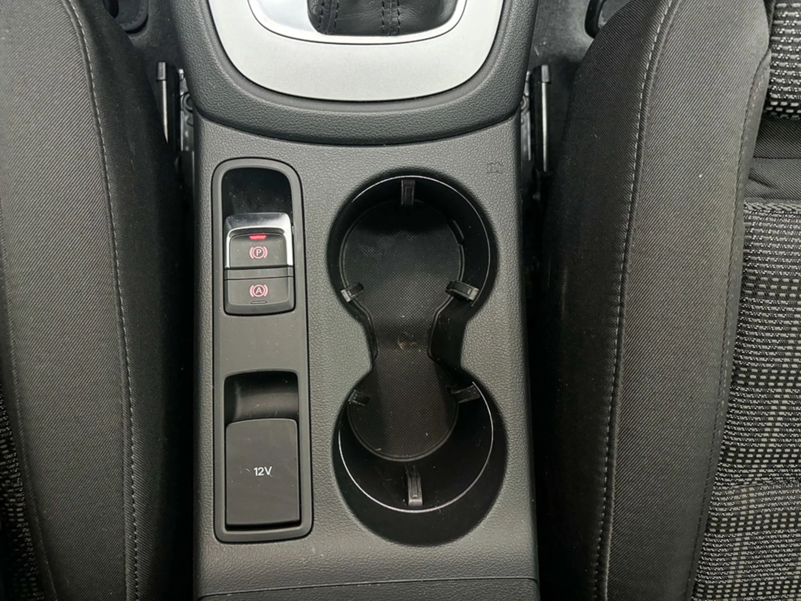 Audi Q3 Attraction 2.0 TDI 110kW 150CV - Foto 19