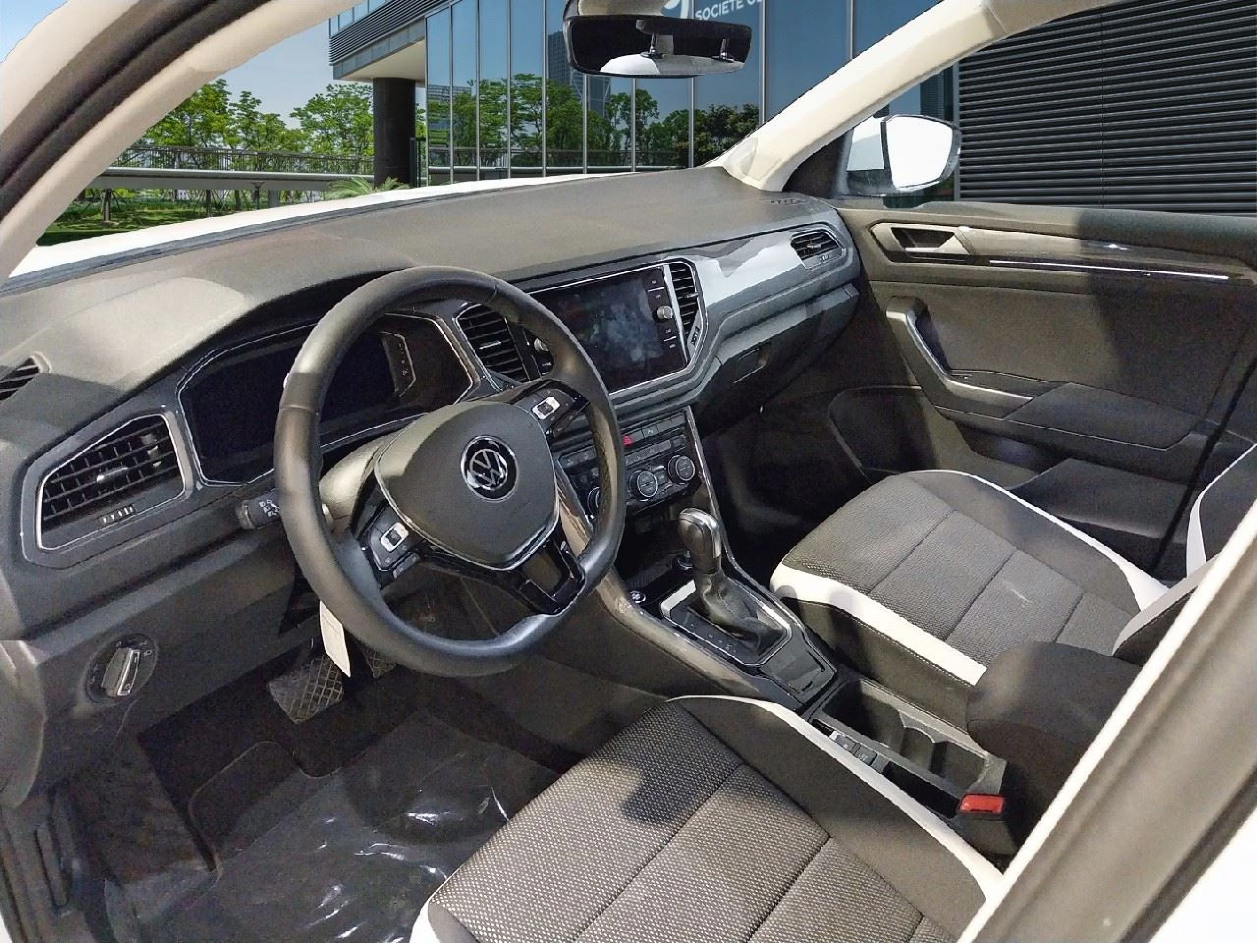 Volkswagen T-Roc Sport 2.0 TDI 110kW (150CV) DSG - Foto 7