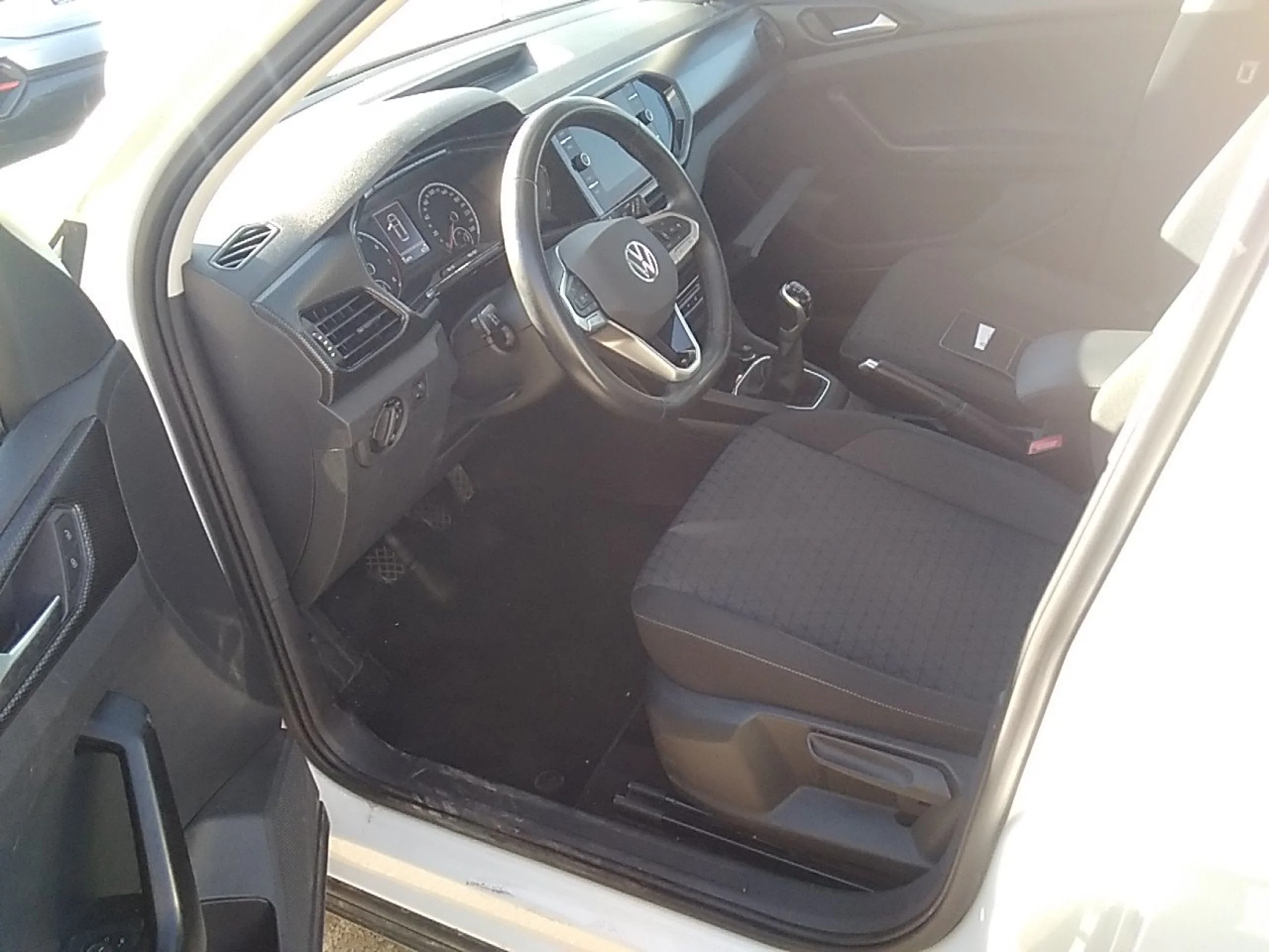 Volkswagen T-CROSS Advance 1.0 TSI 81kW (110CV) - Foto 7