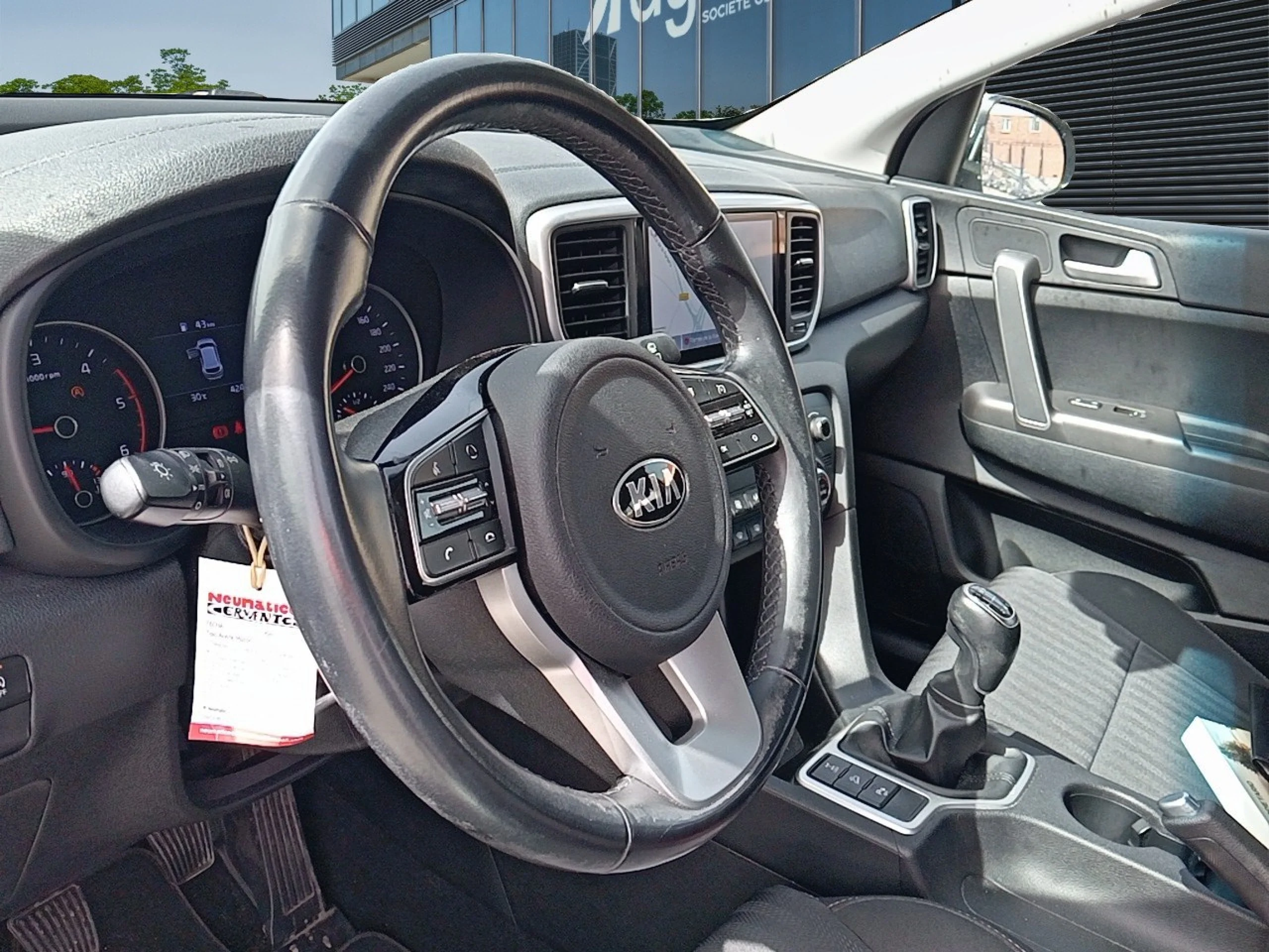 Kia Sportage 1.6 MHEV Business 100kW (136CV) 4x4 - Foto 7