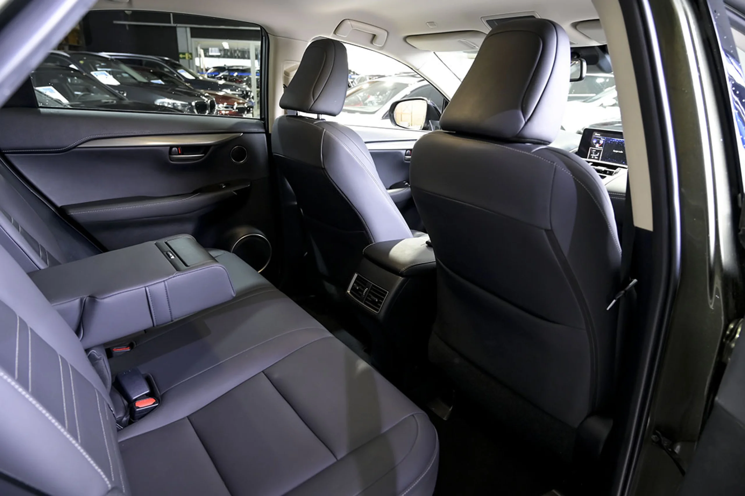 Lexus NX 300h NX 2.5 300h Premium 2WD - Foto 15