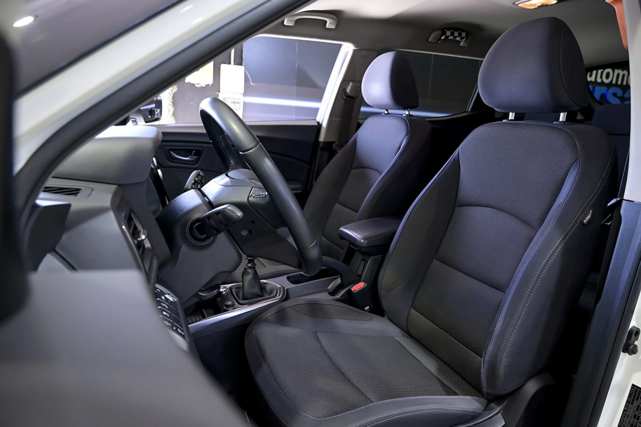 Ssangyong Tivoli G12T Urban Plus - Foto 29