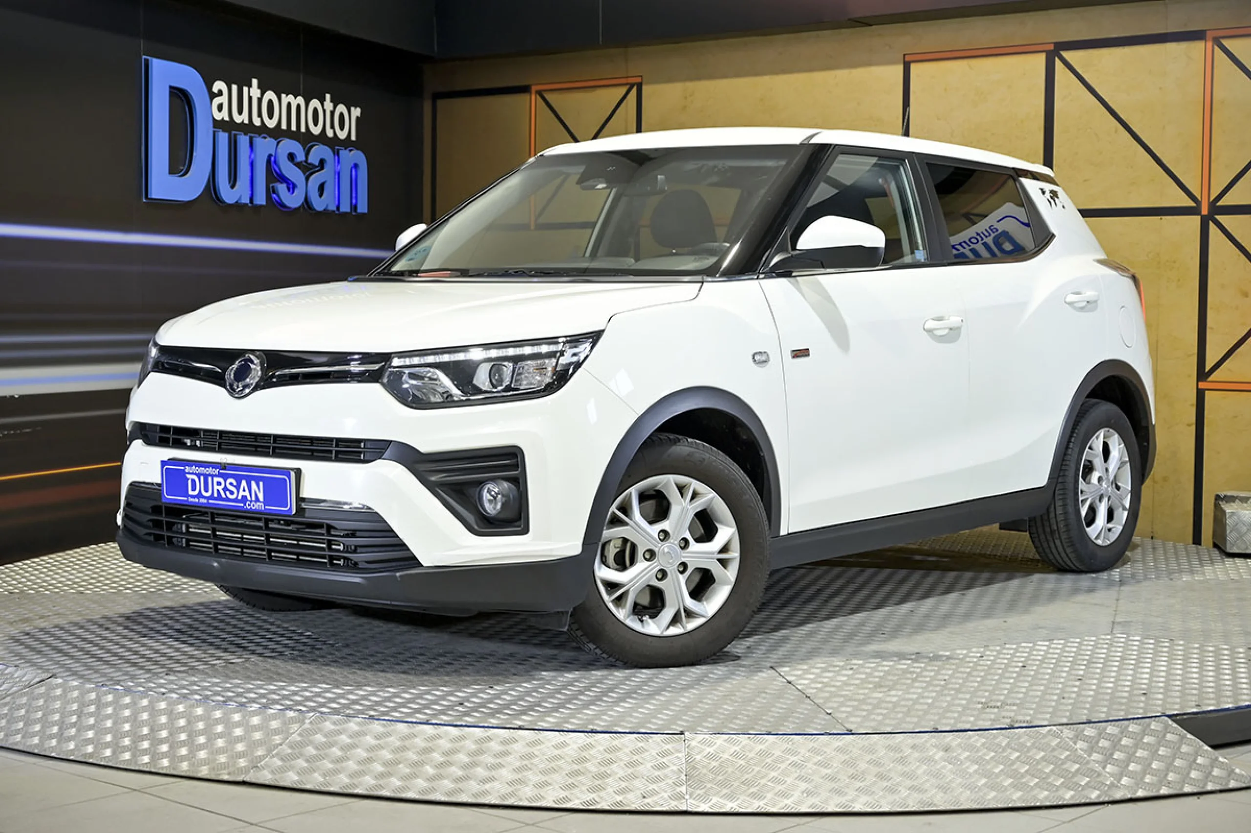 Ssangyong Tivoli G12T Urban Plus - Foto 1