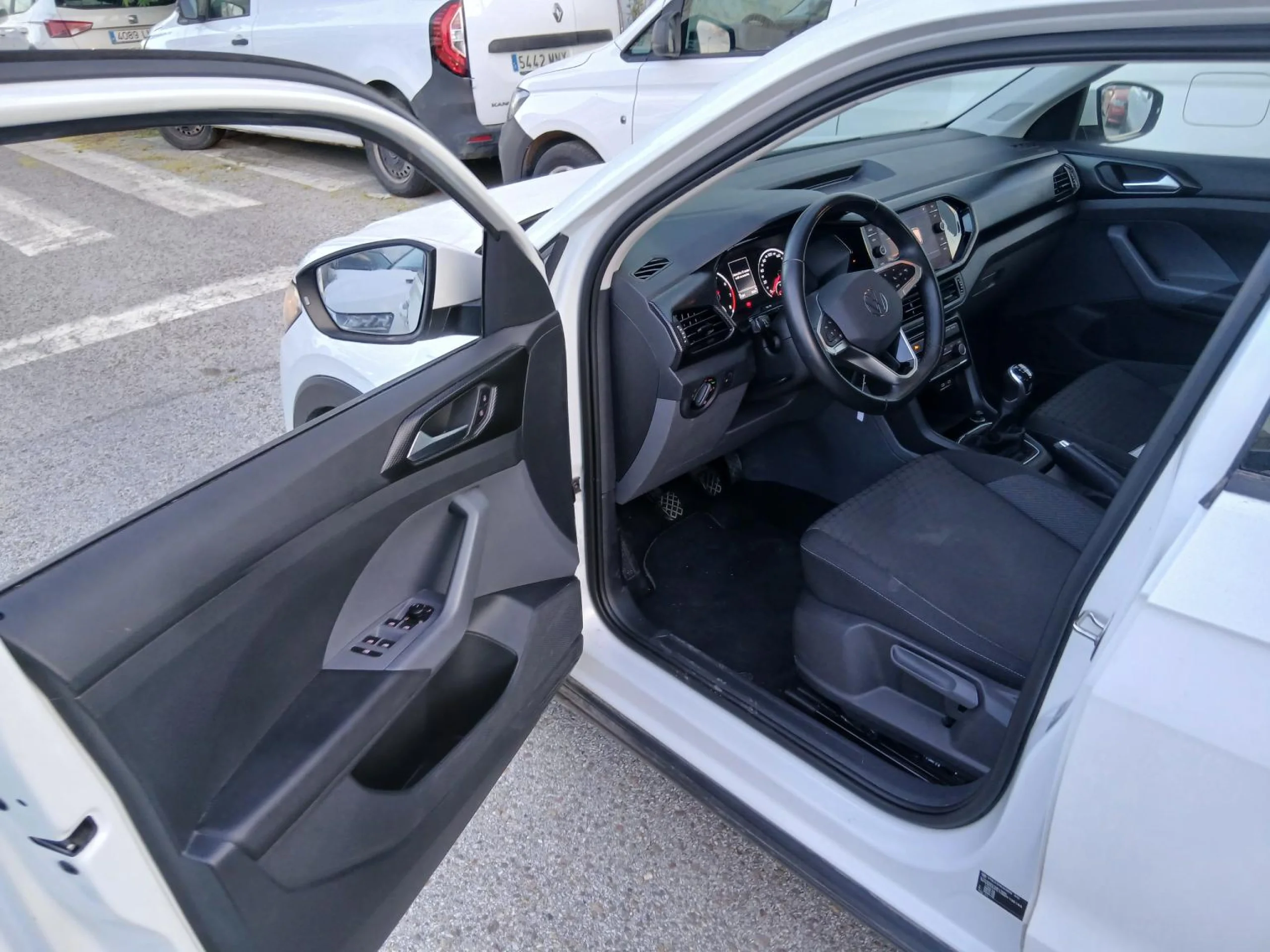 Volkswagen T-CROSS Advance 1.0 TSI 81kW (110CV) - Foto 5