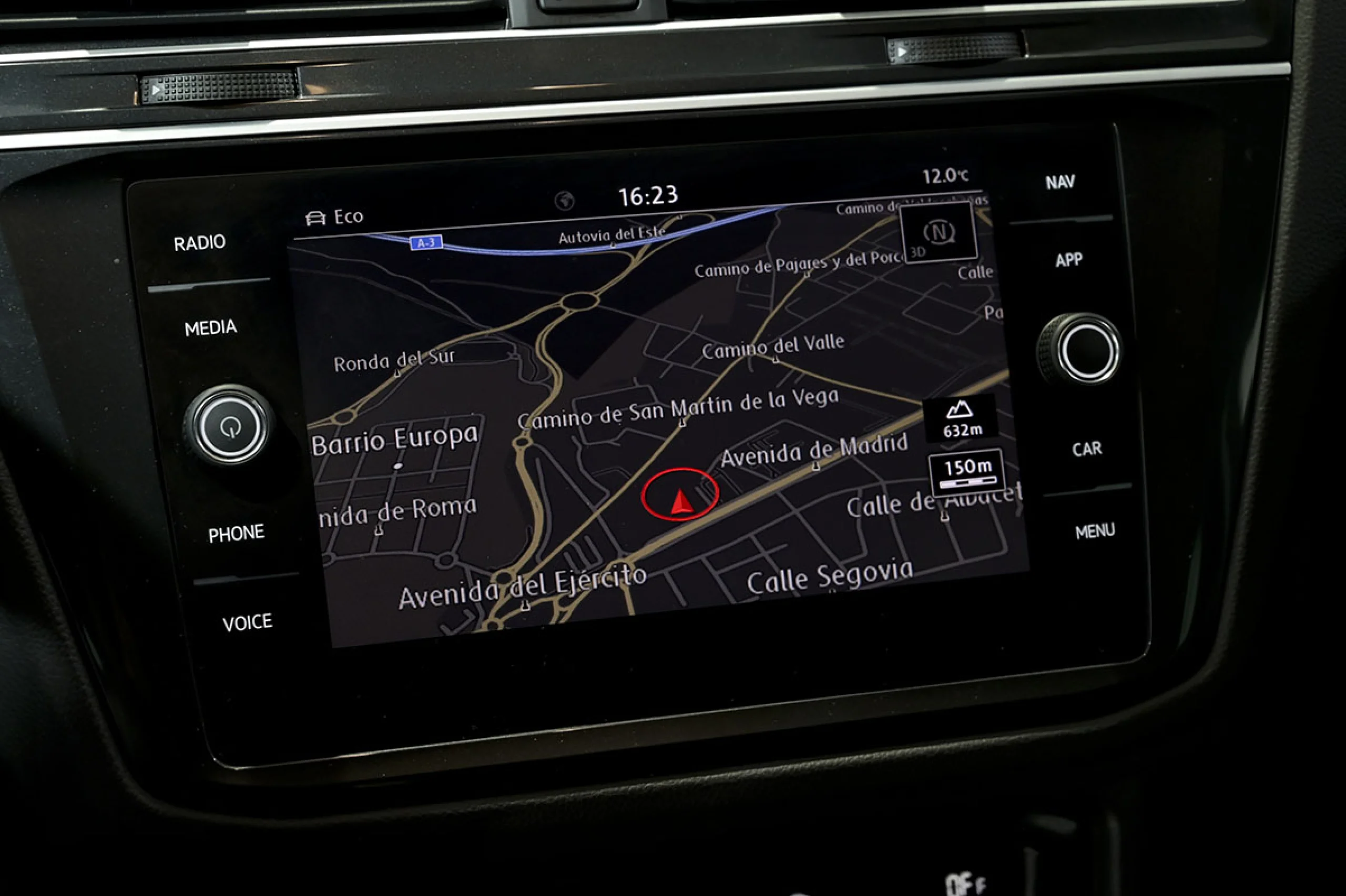 Volkswagen Tiguan Advance 2.0 TDI 110kW 150CV DSG - Foto 9