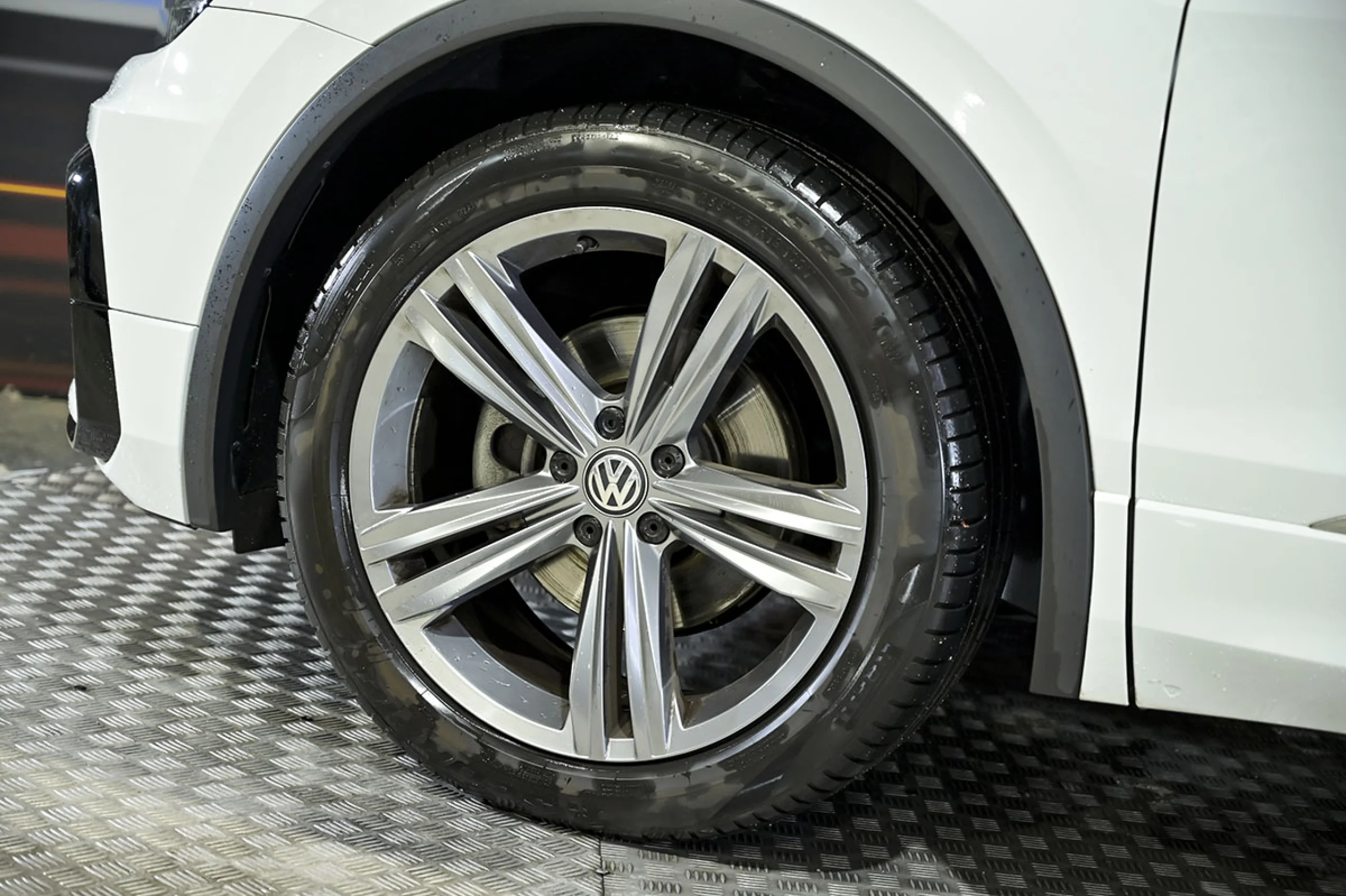 Volkswagen Tiguan Advance 2.0 TDI 110kW 150CV DSG - Foto 13