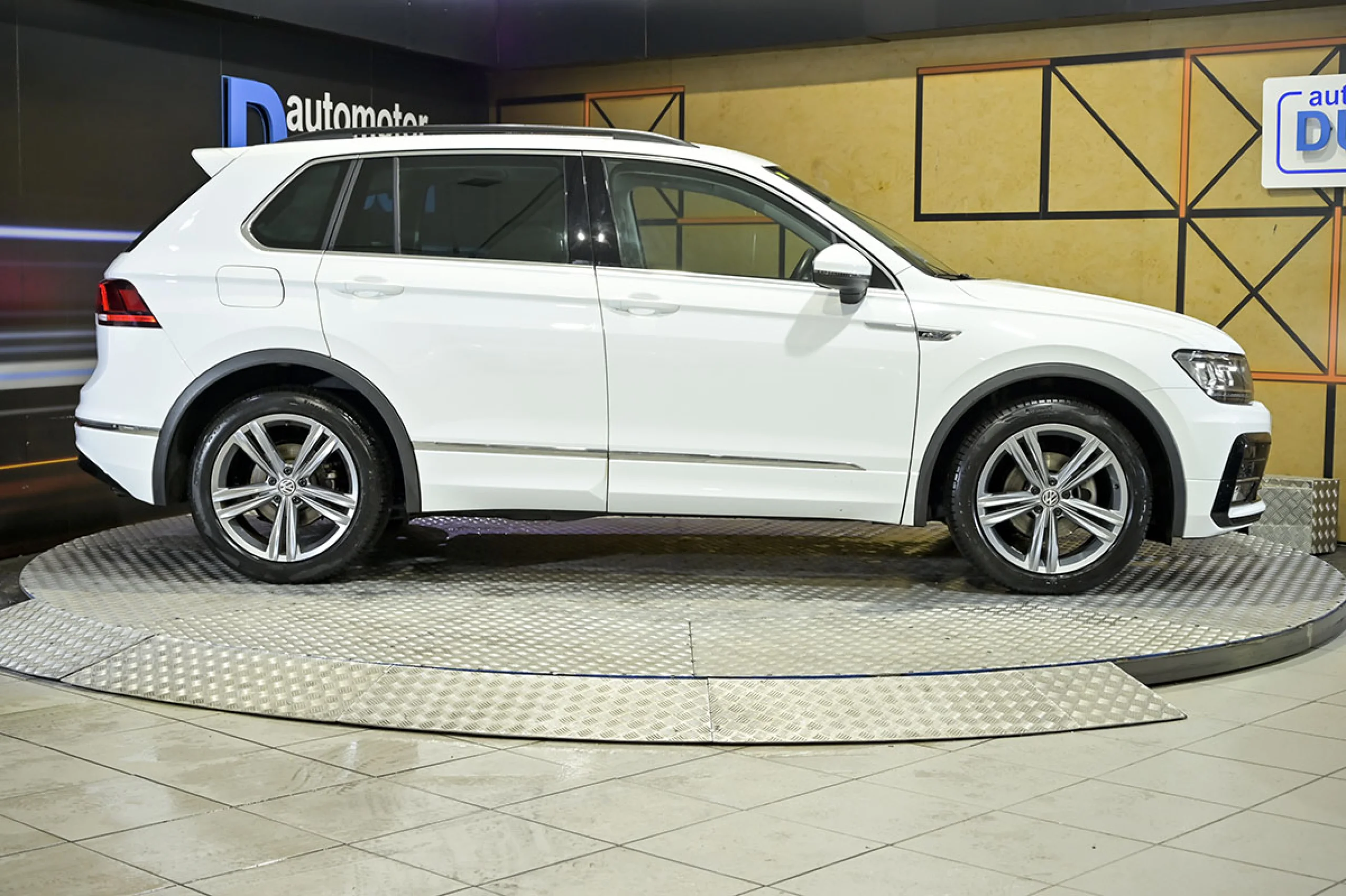 Volkswagen Tiguan Advance 2.0 TDI 110kW 150CV DSG - Foto 20