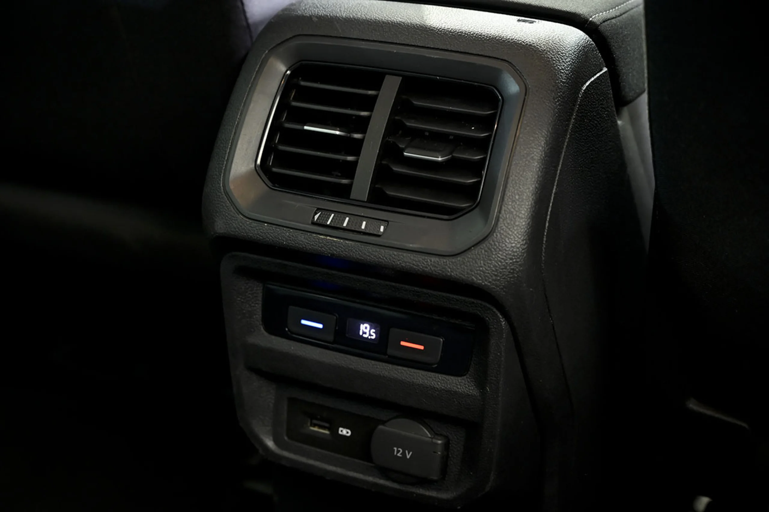 Volkswagen Tiguan Advance 2.0 TDI 110kW 150CV DSG - Foto 40