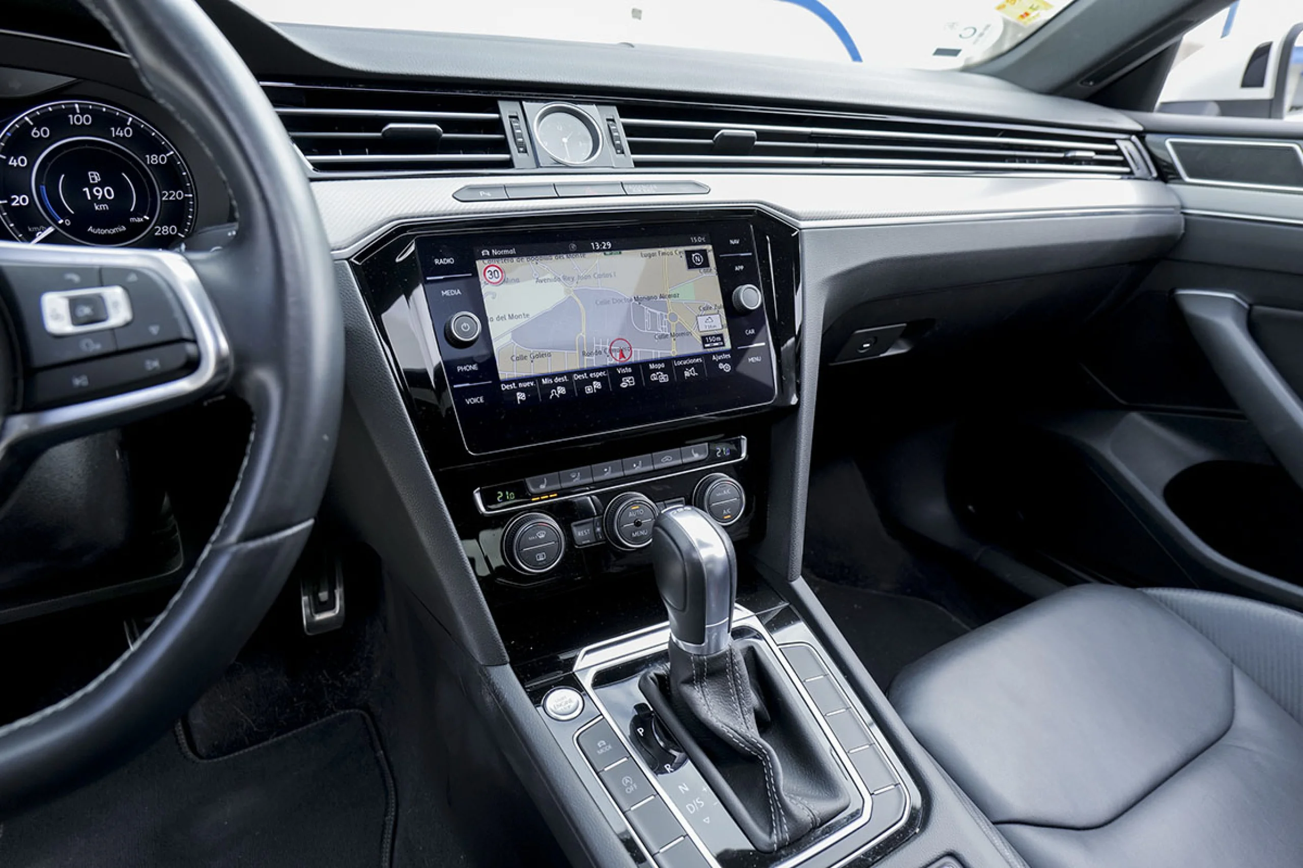 Volkswagen Arteon RLine 2.0 TSI 140kW 190CV DSG - Foto 23