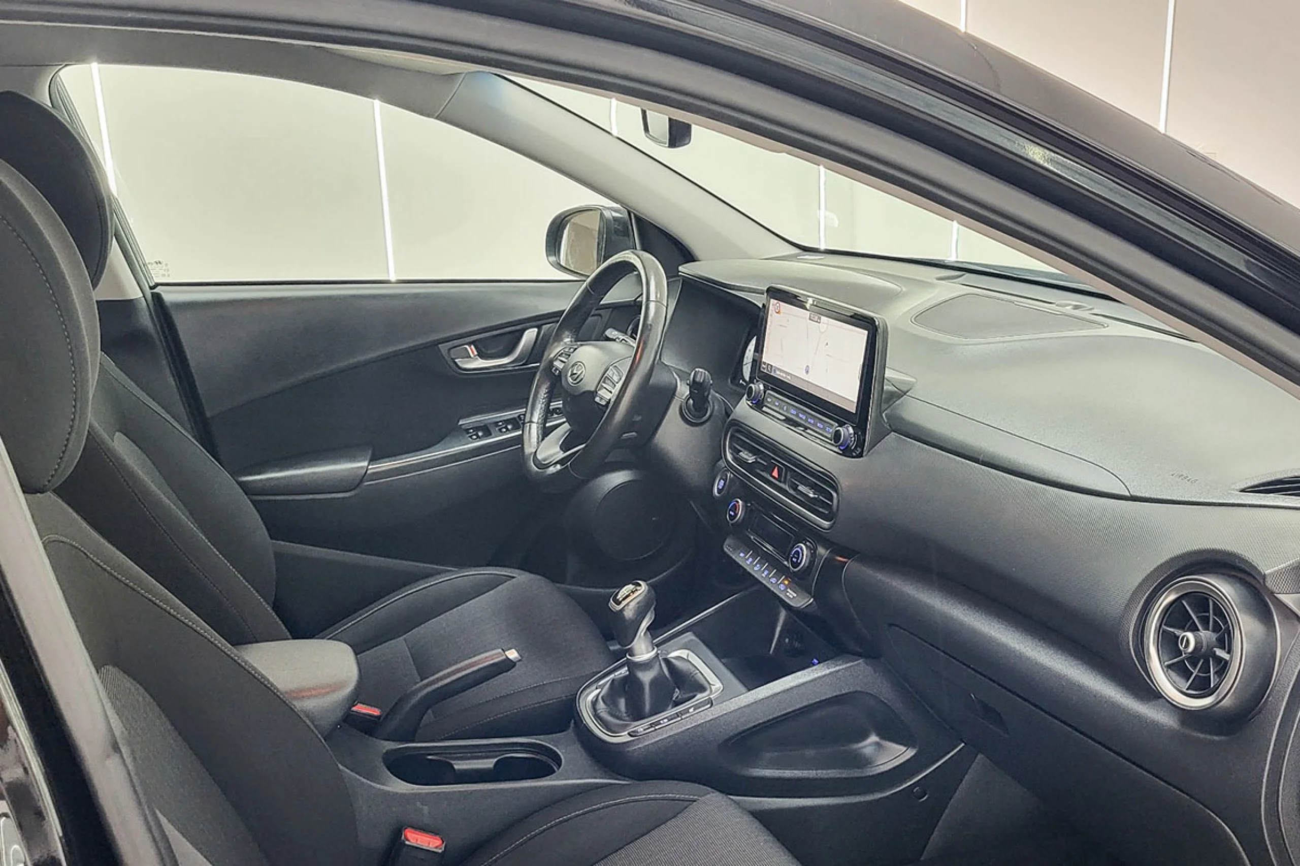 Hyundai Kona 1.0 TGDI Tecno 30 Years 4X2 - Foto 17