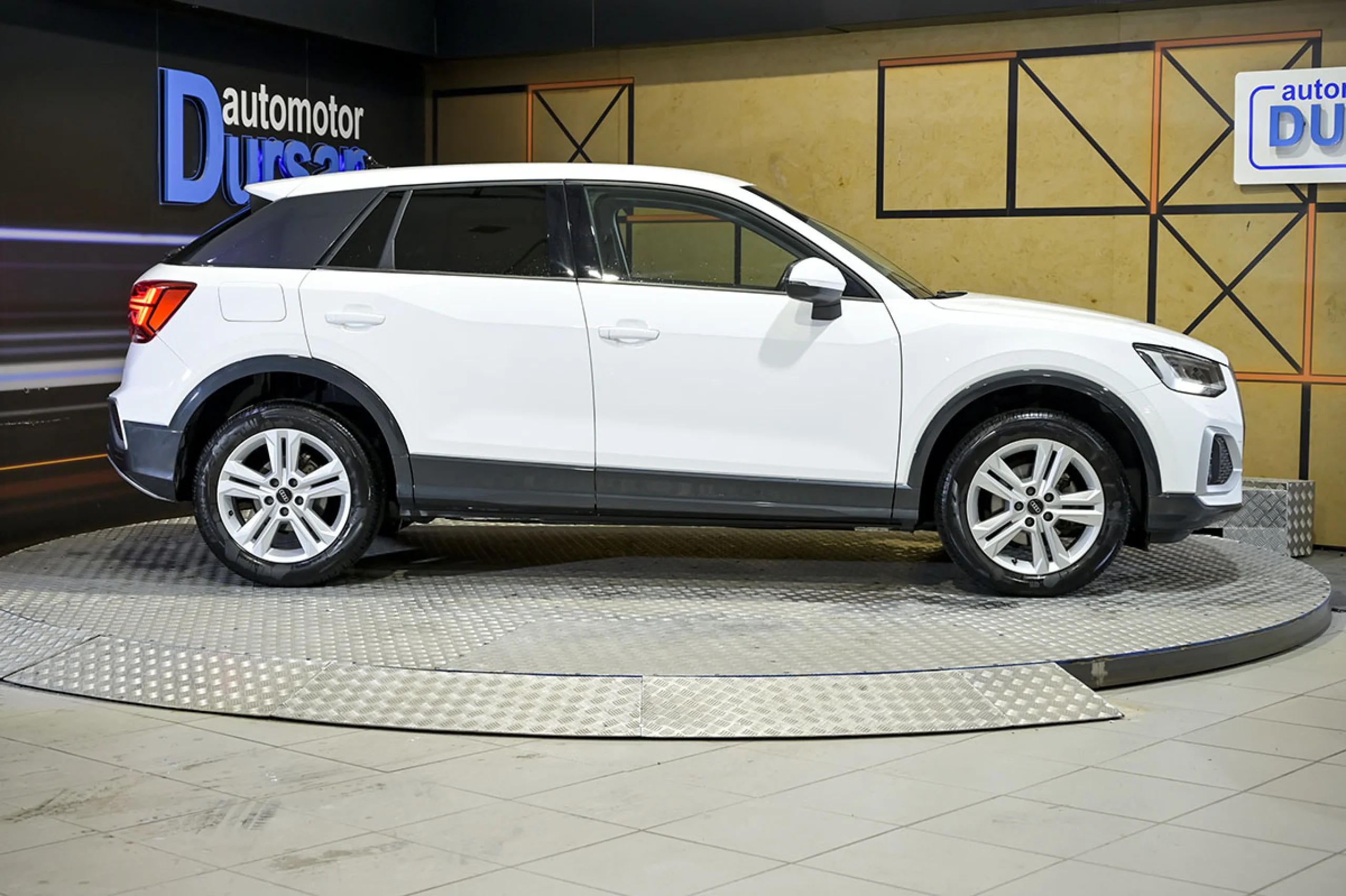 Audi Q2 Advanced 30 TDI 85kW 116CV - Foto 19