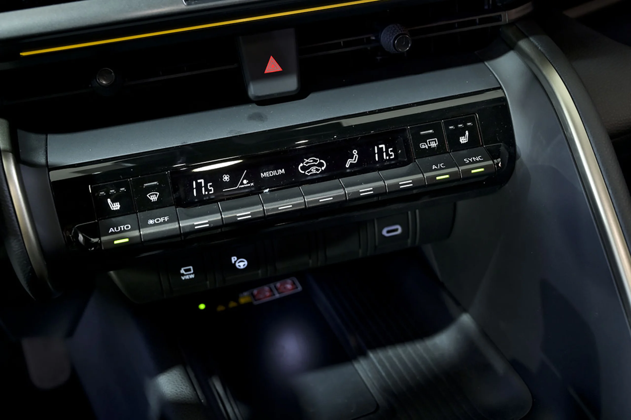 Toyota C-HR 2.0 200H Premiere Edition - Foto 41