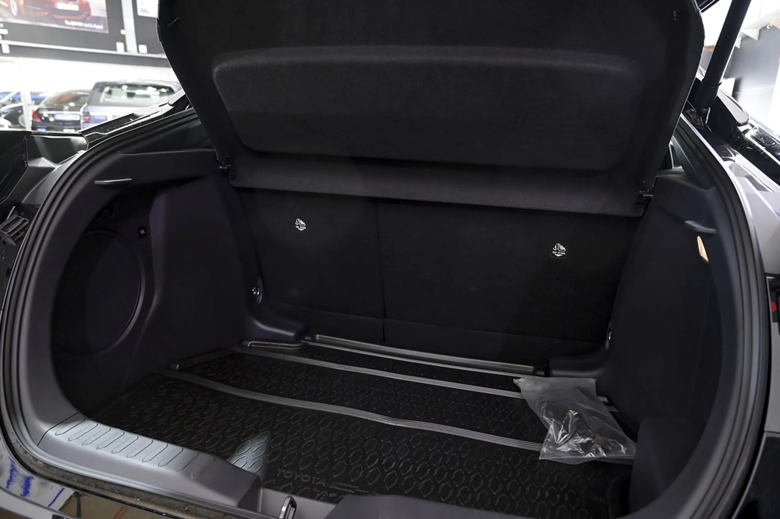 Toyota C-HR 2.0 200H Premiere Edition - Foto 13