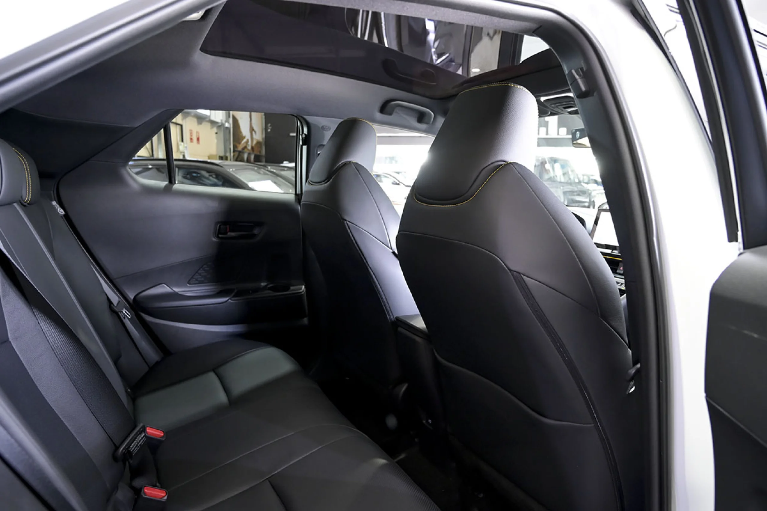 Toyota C-HR 2.0 200H Premiere Edition - Foto 15