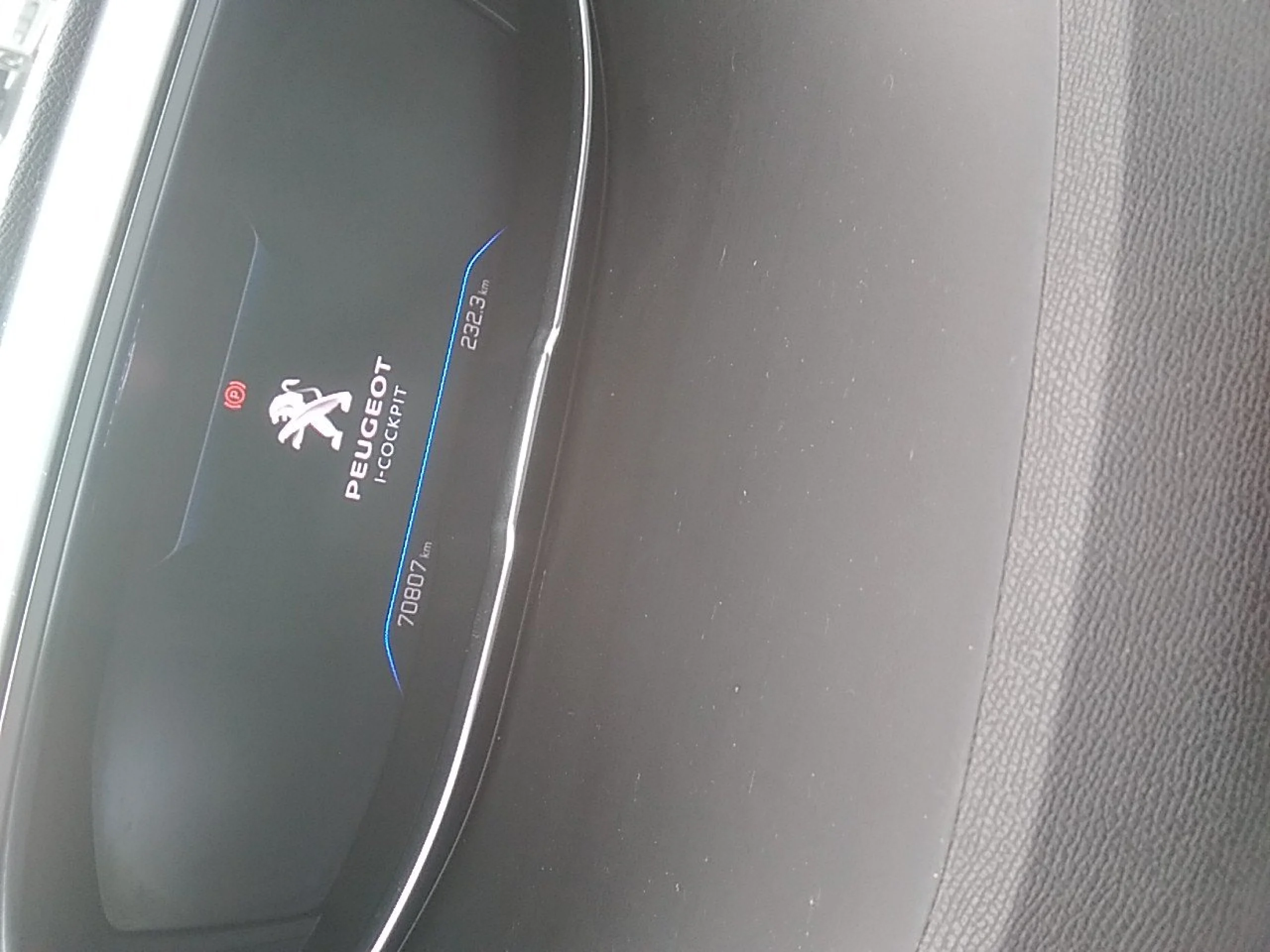 Peugeot 3008 1.5 BlueHDi 96kW (130CV) S&amp;S Active Pack - Foto 8