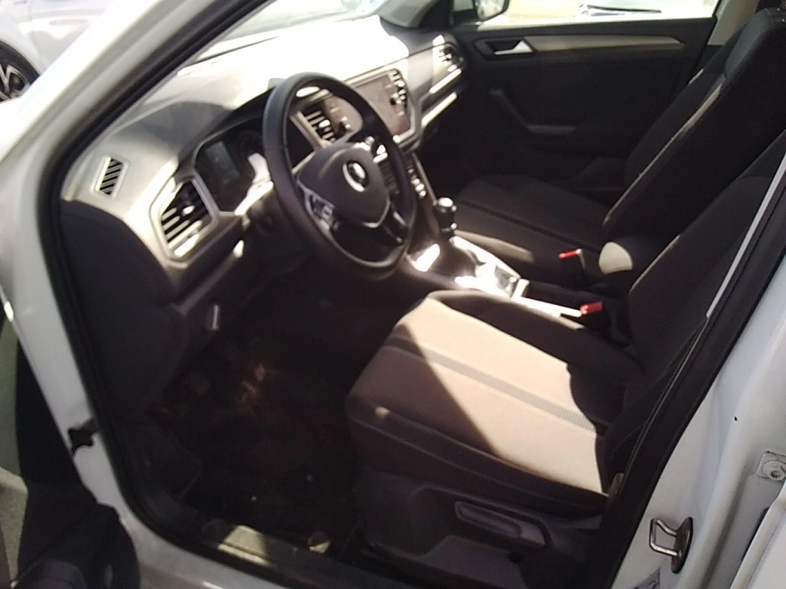 Volkswagen T-Roc Advance 2.0 TDI 85kW (115CV) - Foto 7