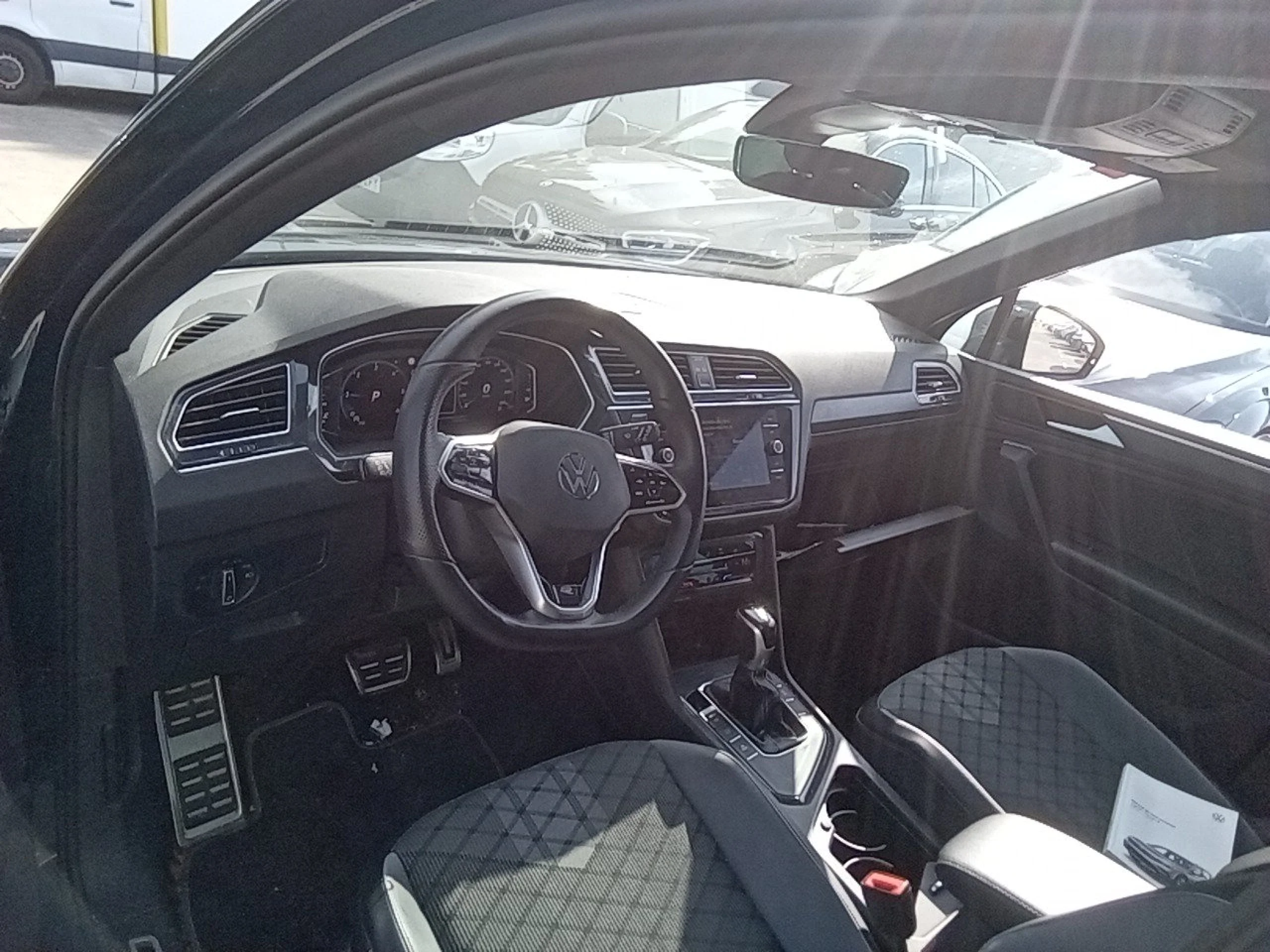 Volkswagen Tiguan R-Line 2.0 TDI 110kW (150CV) DSG - Foto 7