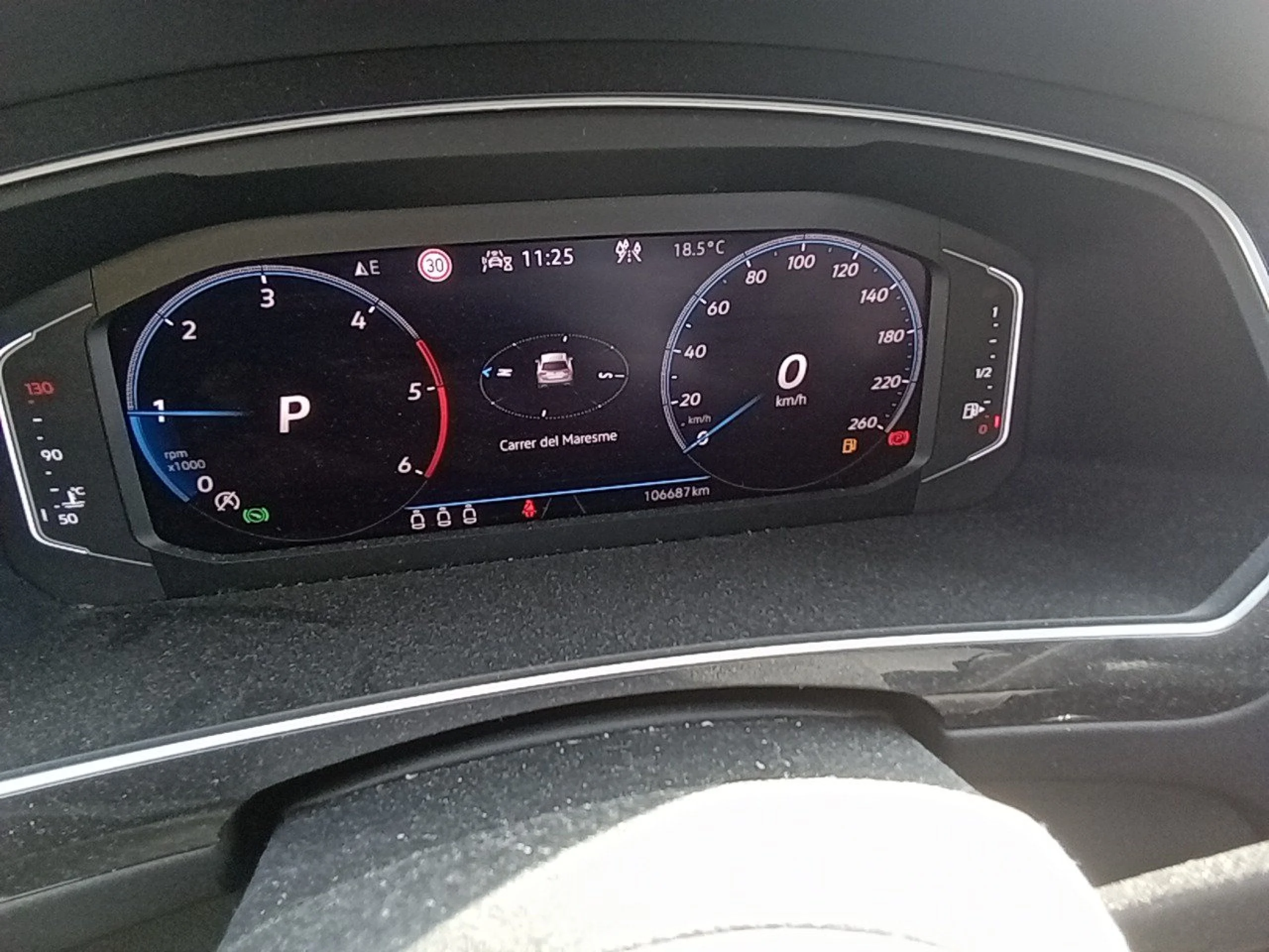 Volkswagen Tiguan R-Line 2.0 TDI 110kW (150CV) DSG - Foto 8