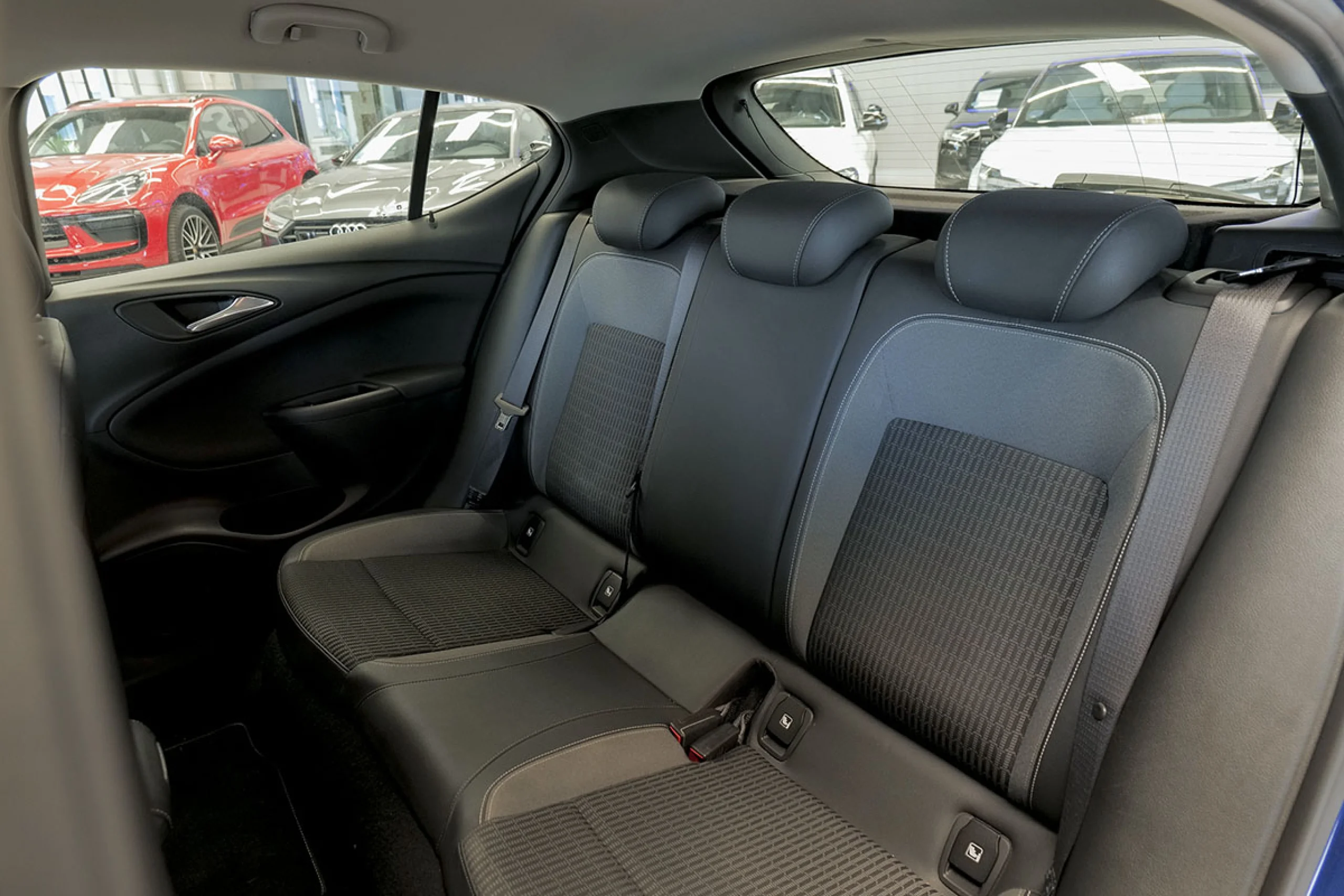 Opel Astra 1.5D DVH 90kW 122CV Design  Tech - Foto 15