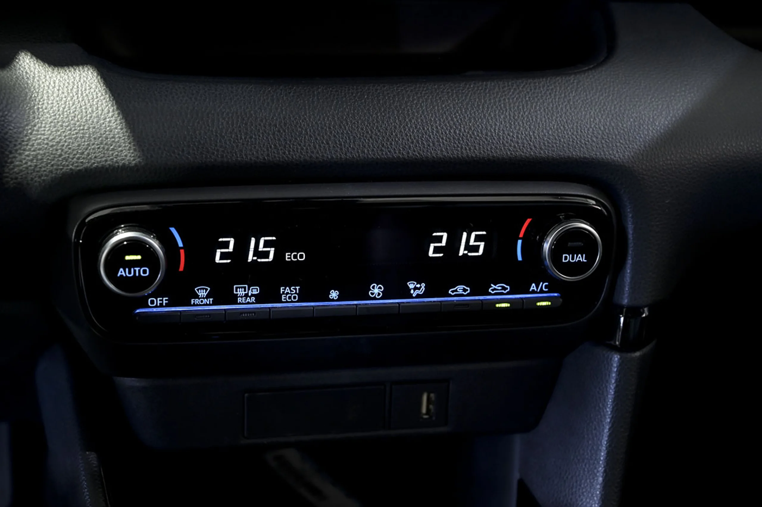 Toyota Yaris 1.5 120H Style P. Premier Edition - Foto 31