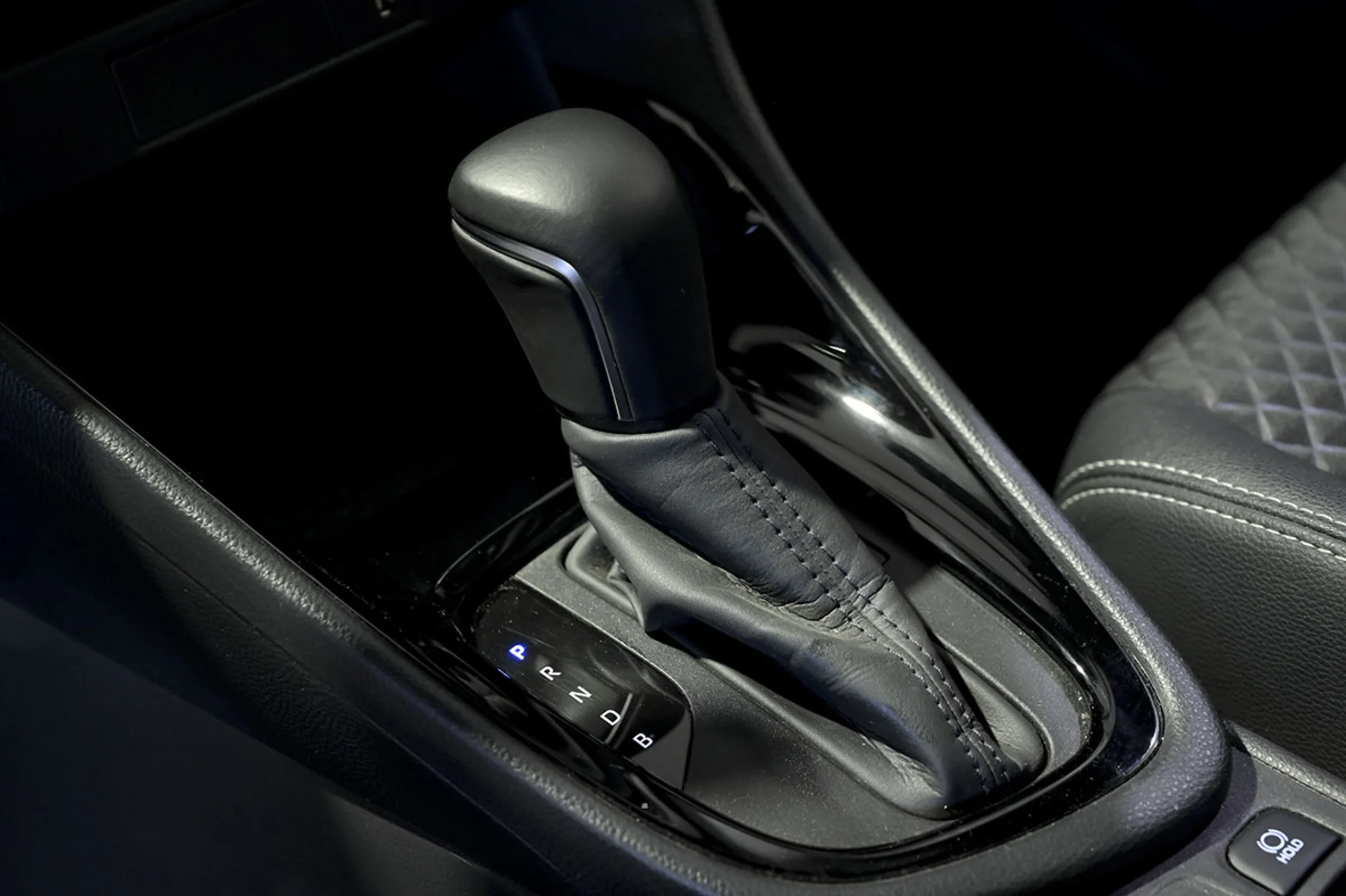 Toyota Yaris 1.5 120H Style P. Premier Edition - Foto 33