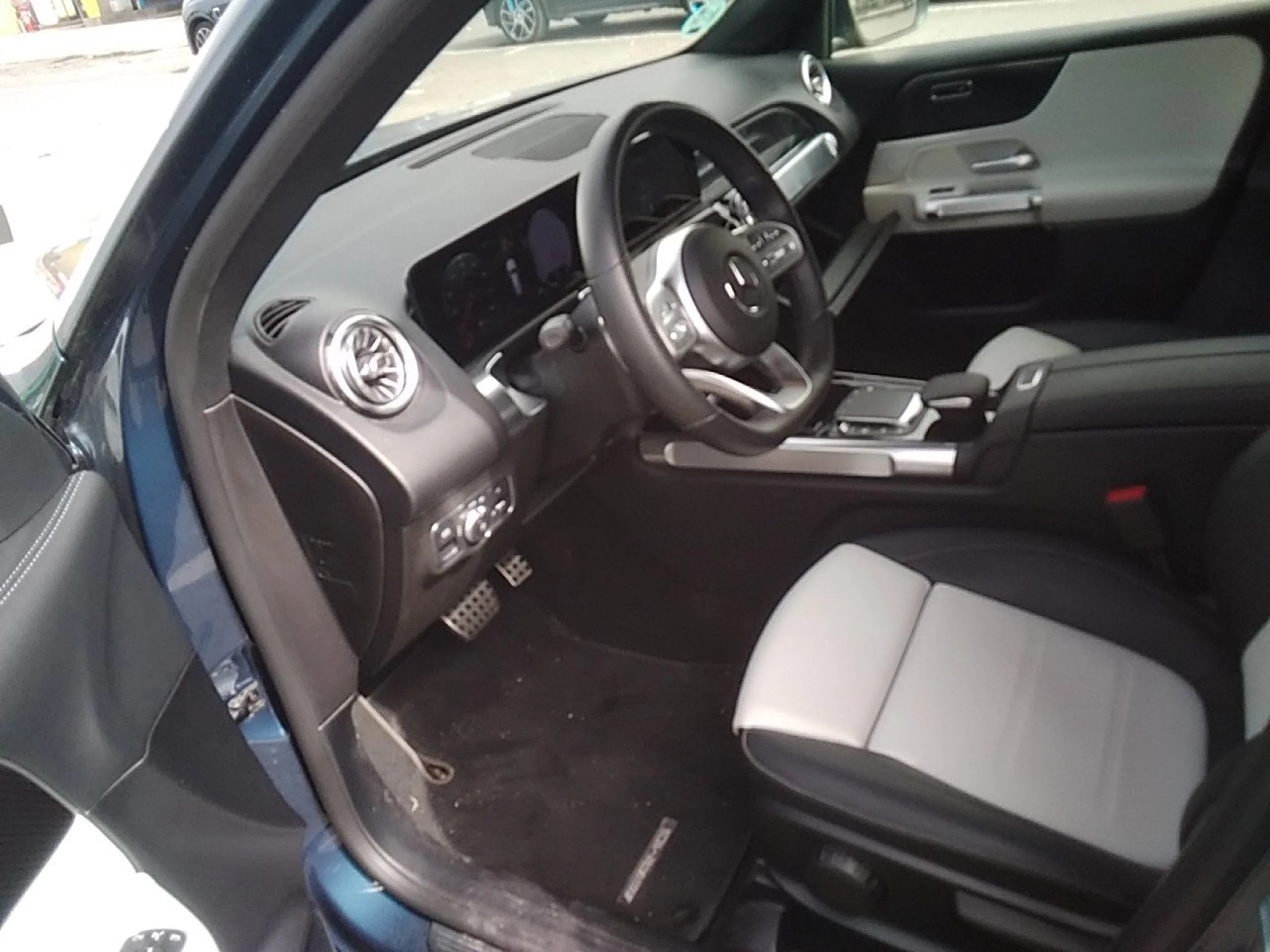 Mercedes-Benz GLB 200 MERCEDES GLB 2.0  200 D DCT 110KW (150CV) - Foto 7