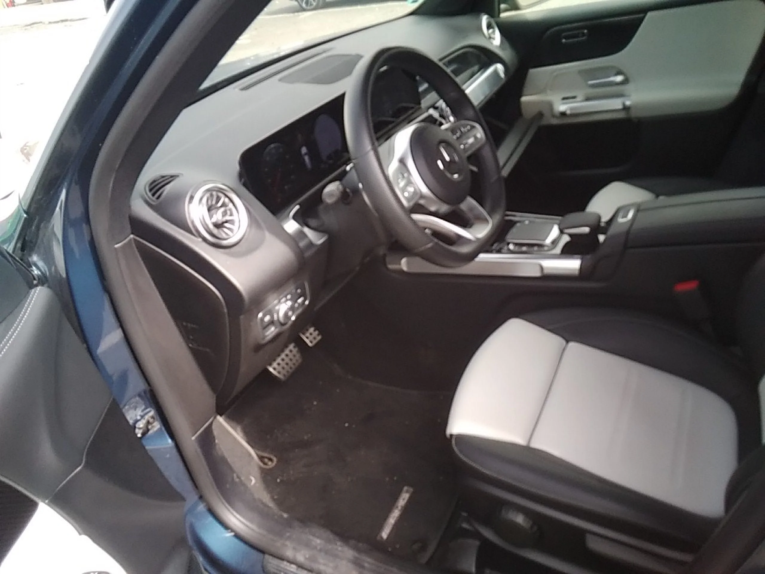 Mercedes-Benz GLB 200 MERCEDES GLB 2.0  200 D DCT 110KW (150CV) - Foto 8