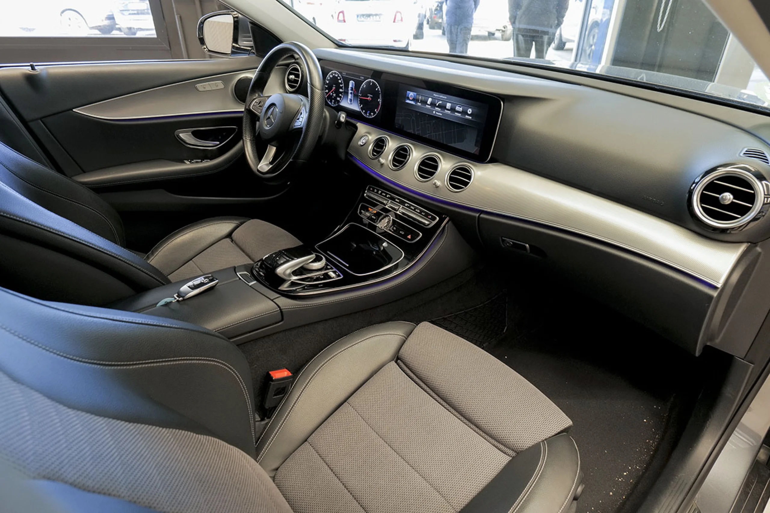 Mercedes-Benz E 220 MERCEDES-BENZ Clase E E 220 d - Foto 35