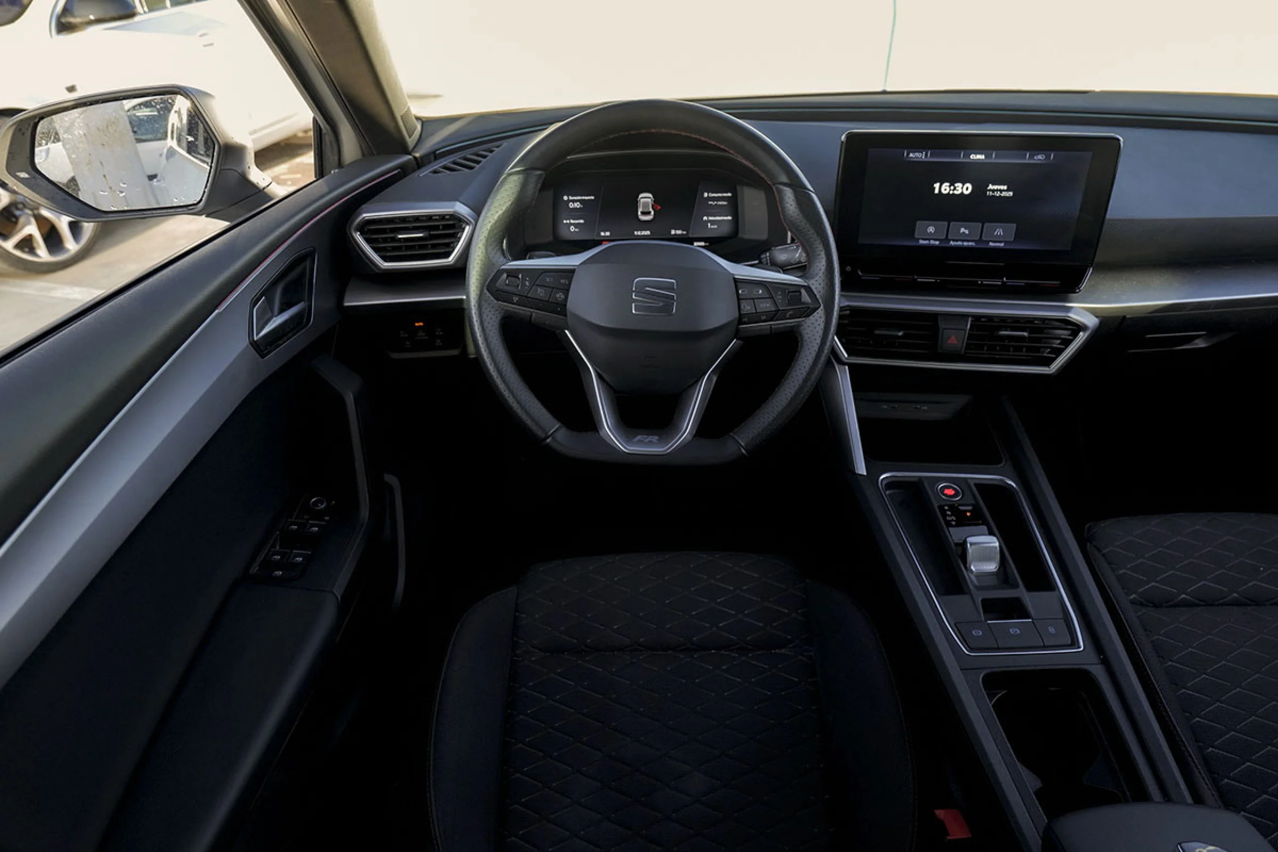 Seat Leon León 1.5 eTSI 110kW DSG SS FR Spec Edition - Foto 27