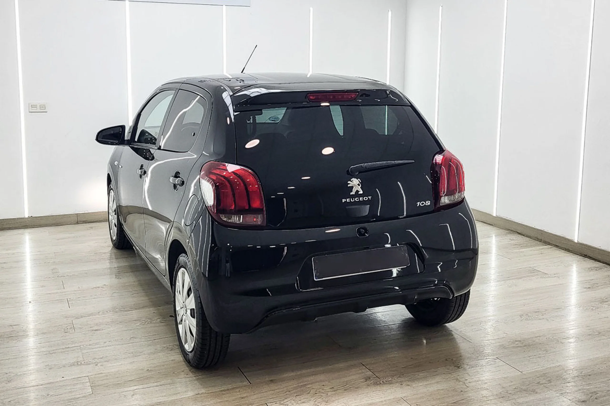 Peugeot 108 Active VTi 52kW 72CV - Foto 4