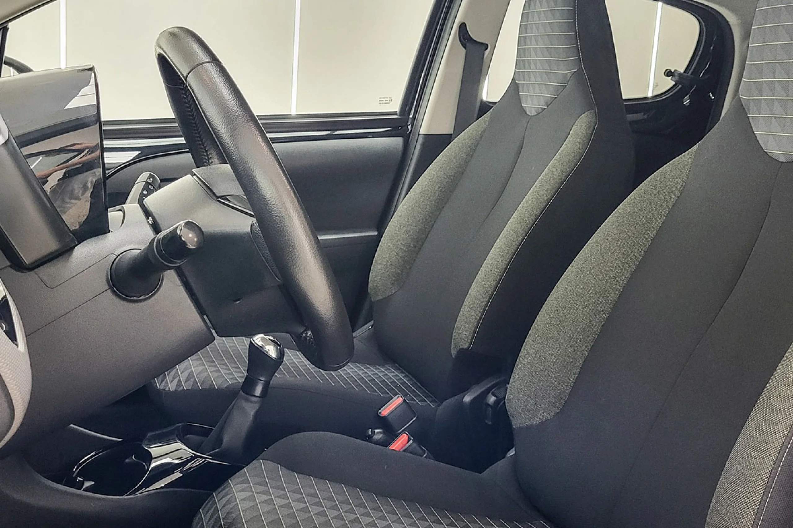 Peugeot 108 Active VTi 52kW 72CV - Foto 9