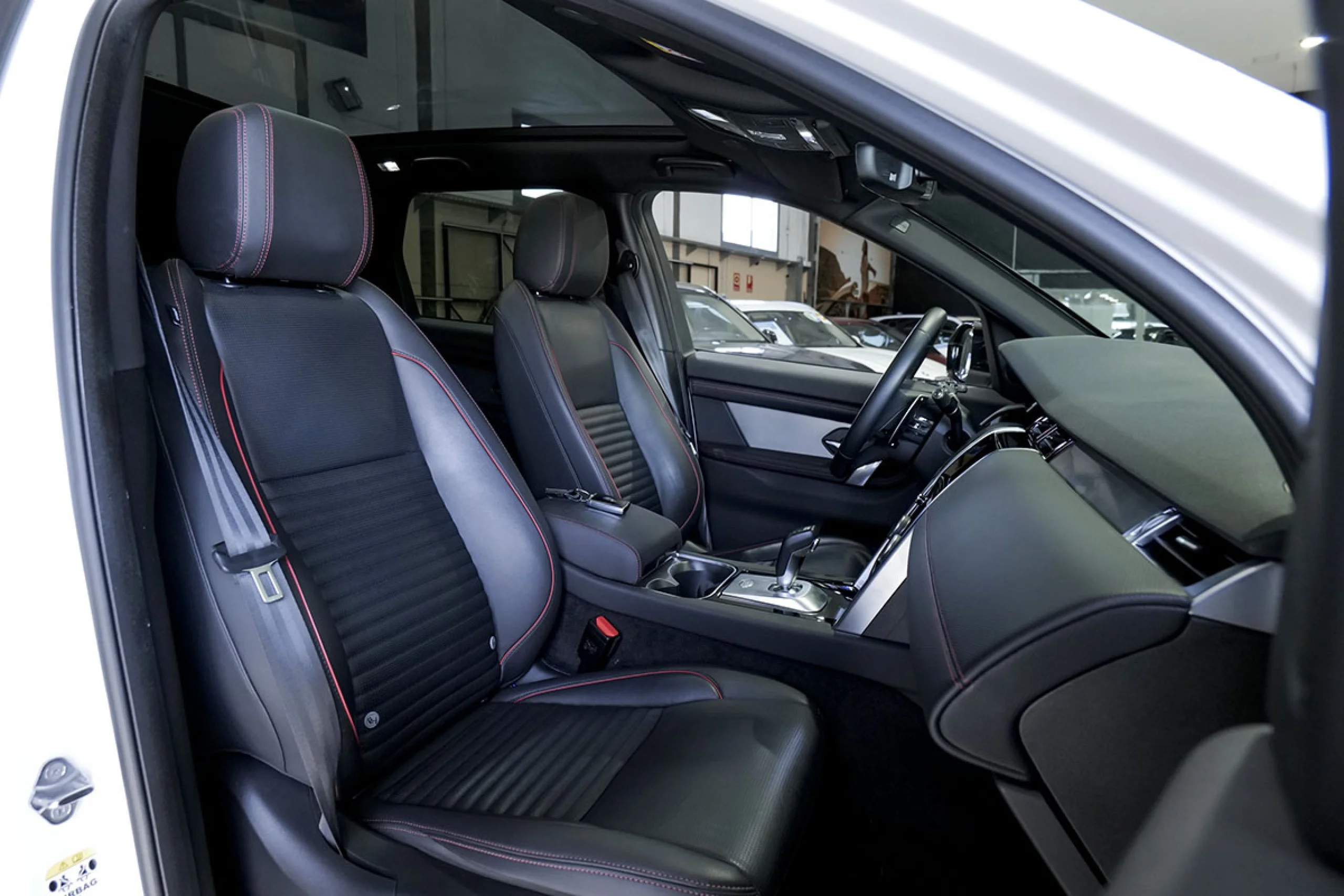 Land Rover Discovery Sport 2.0D TD4 163PS AWD Aut MHEV RDynamic S - Foto 40