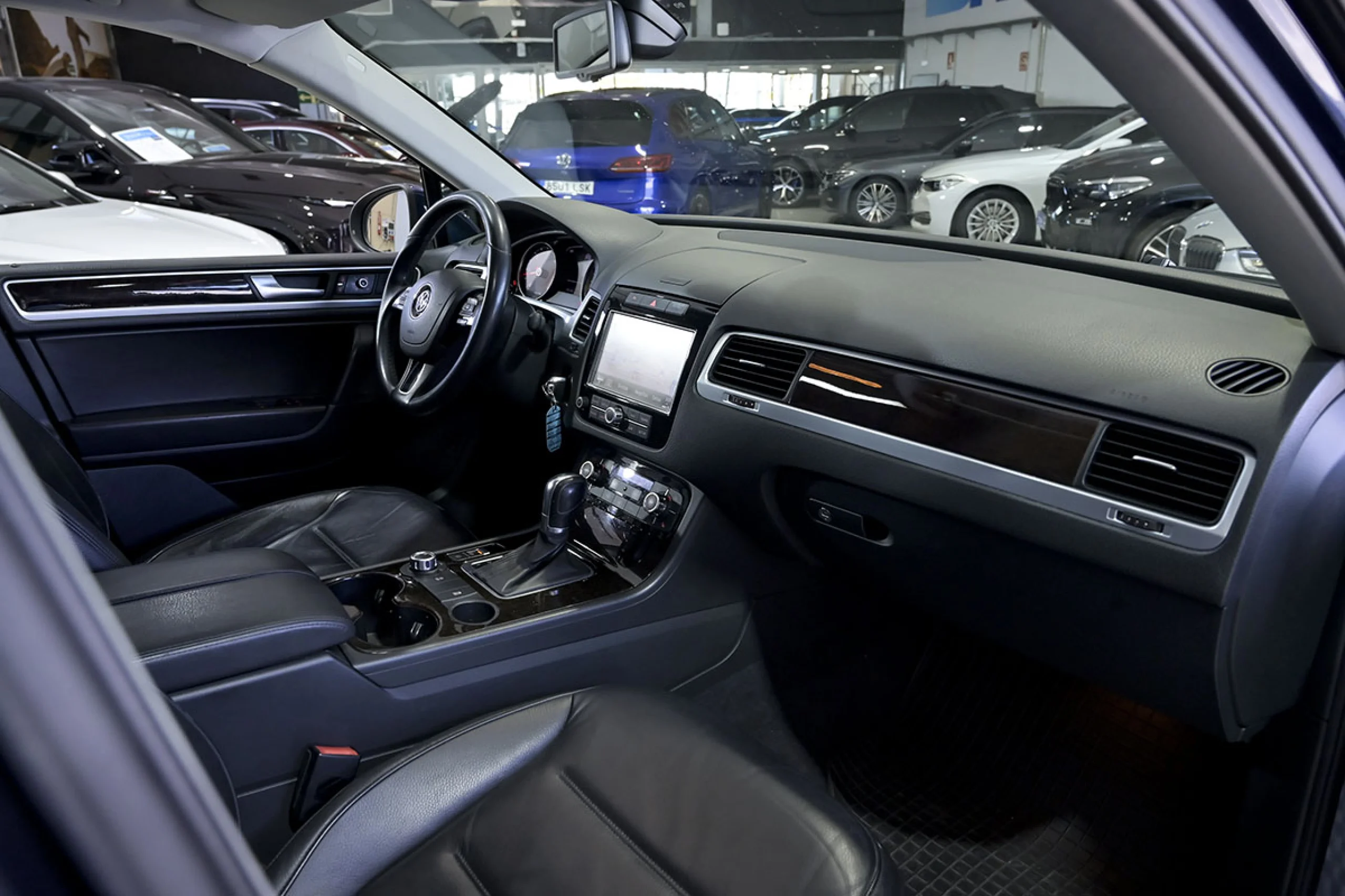 Volkswagen Touareg 3.0 V6 TDI Tiptronic - Foto 26